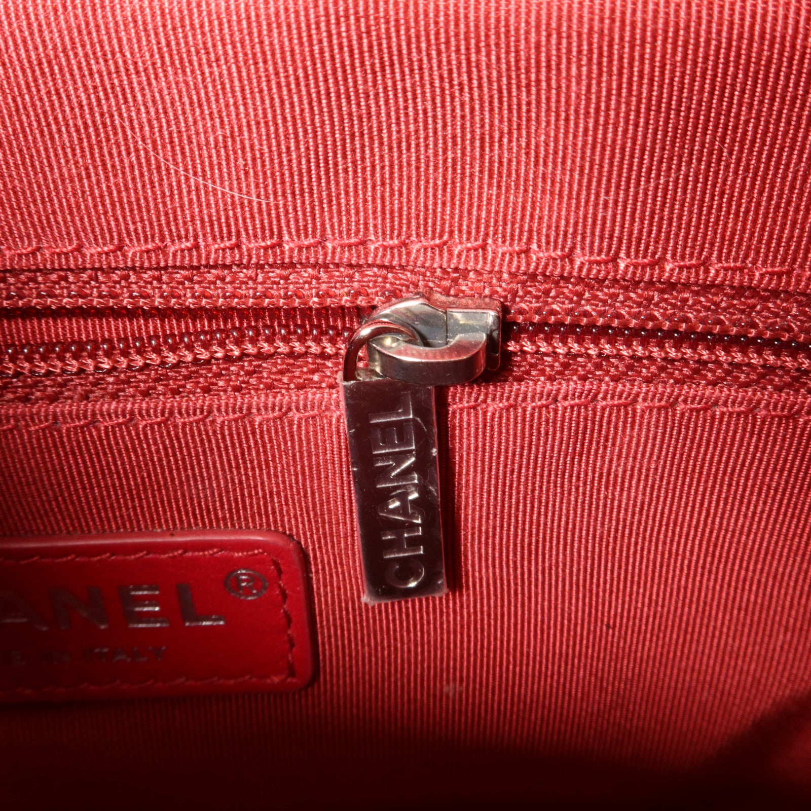 CHANEL 羊皮皮革Gabrielle Small鏈帶肩背袋