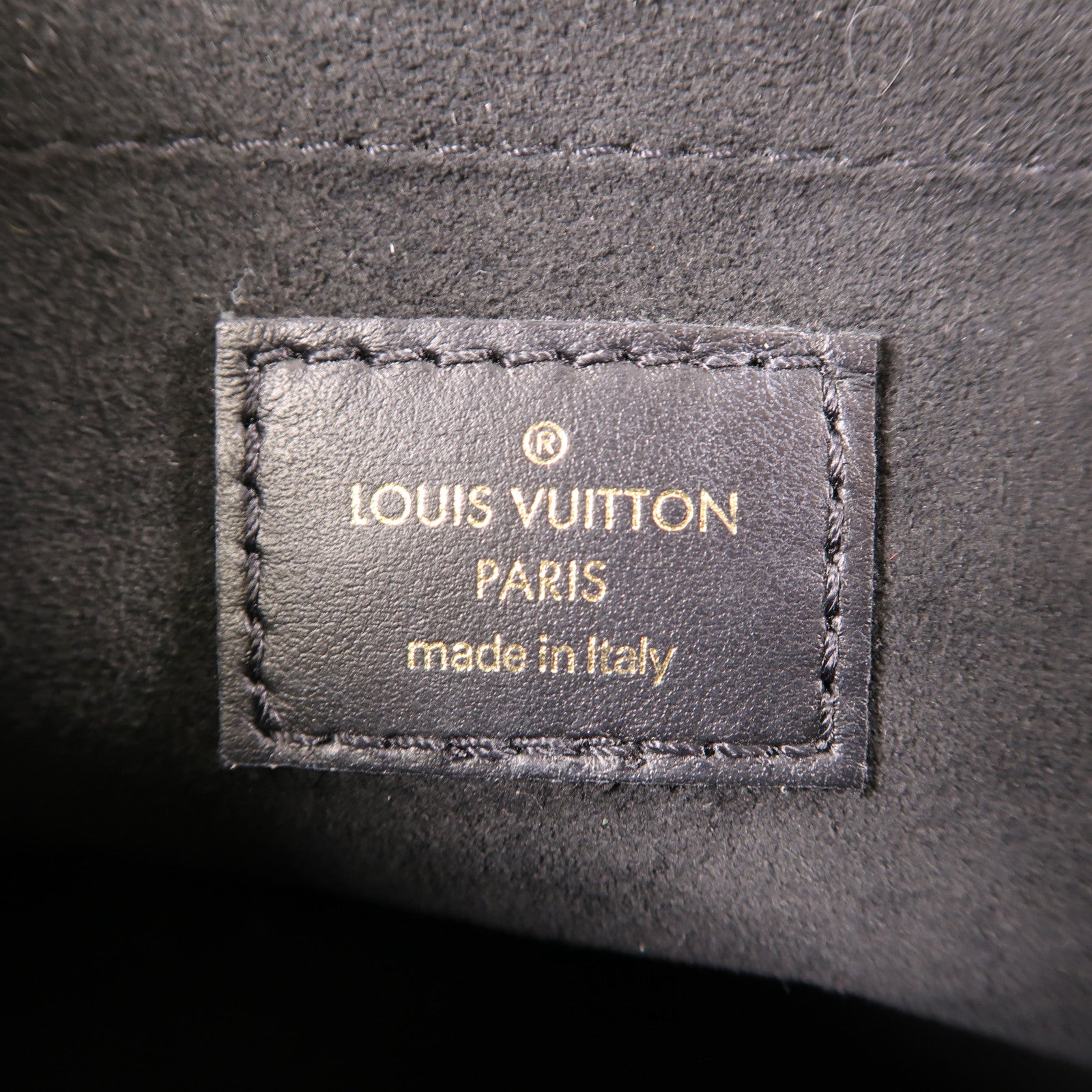 LOUIS VUITTON Monogram Empreinte OnTheGo East West金扣手挽肩背兩用袋黑色