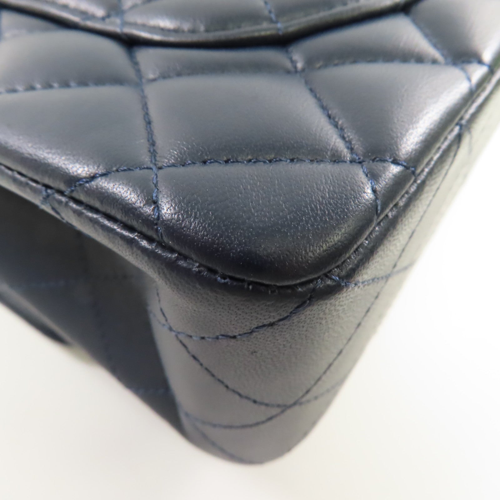 CHANEL 羊皮皮革Classic 23cm金扣鏈帶肩背袋深藍色