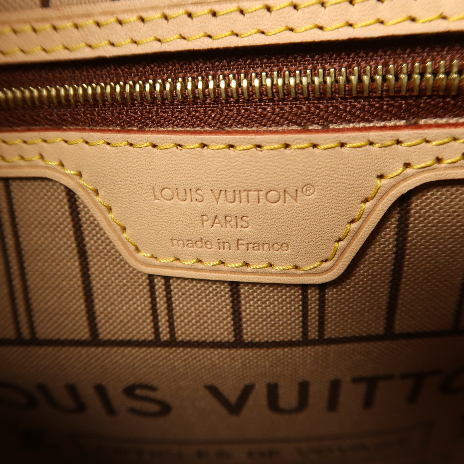 LOUIS VUITTON Monogram Neverfull PM金扣手挽袋棕色