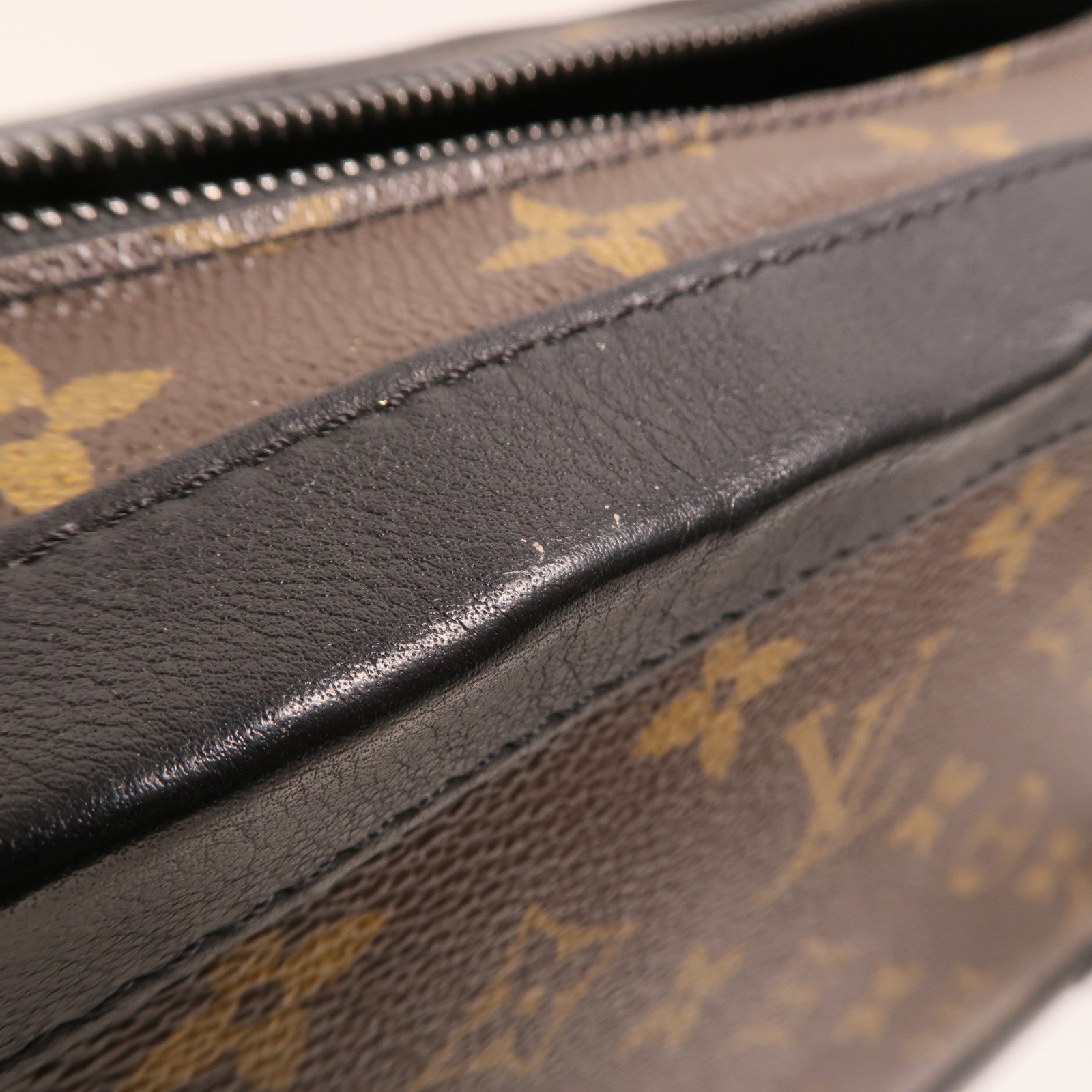 LOUIS VUITTON Monogram Solar Soft Trunk肩背袋