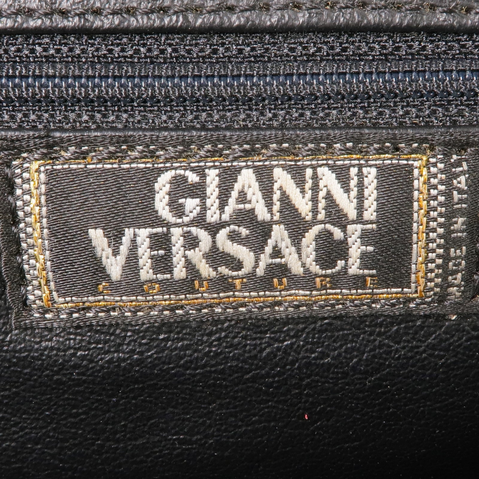 VERSACE 漆皮皮革Handbag銀扣手挽袋