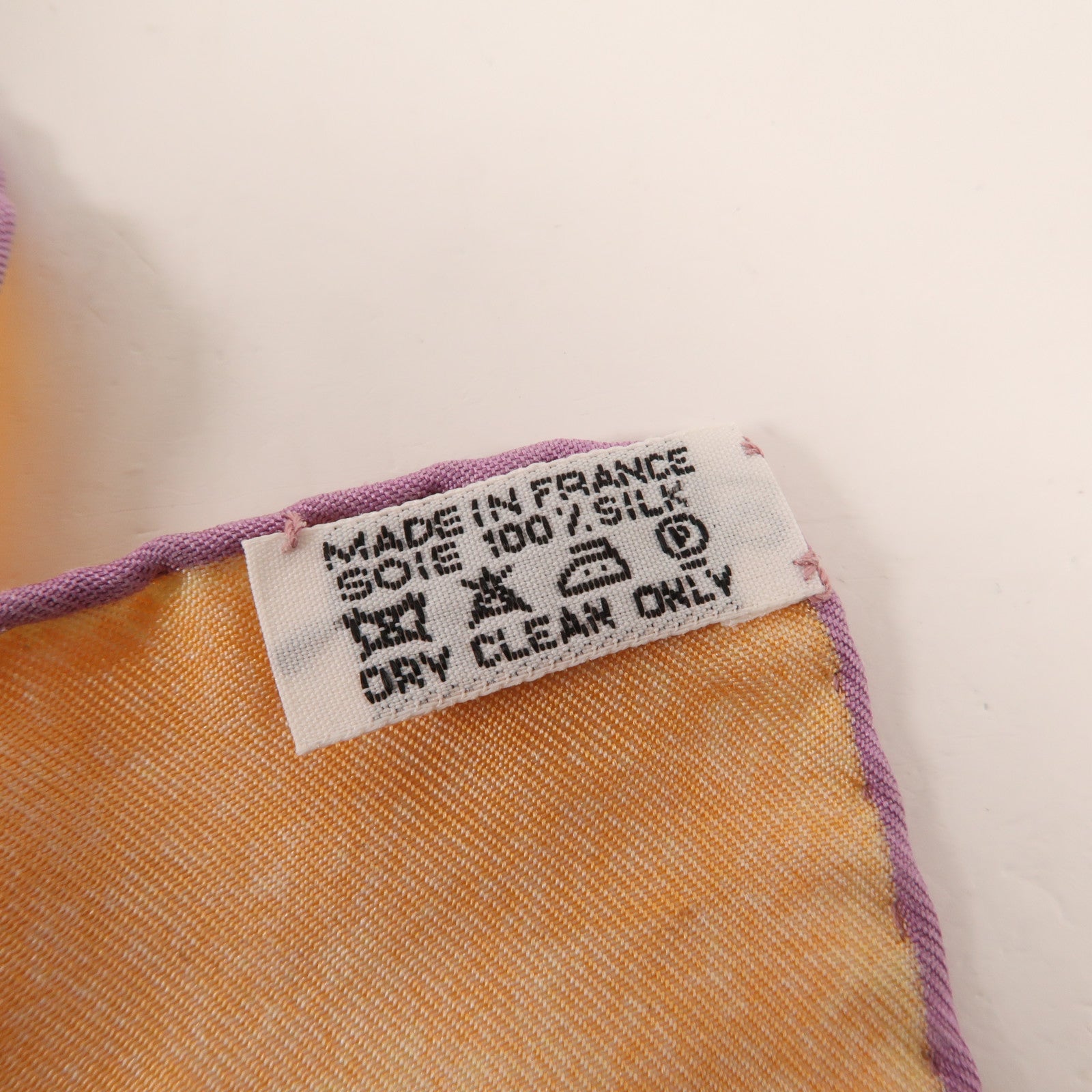 HERMES 絲質Scarf絲巾