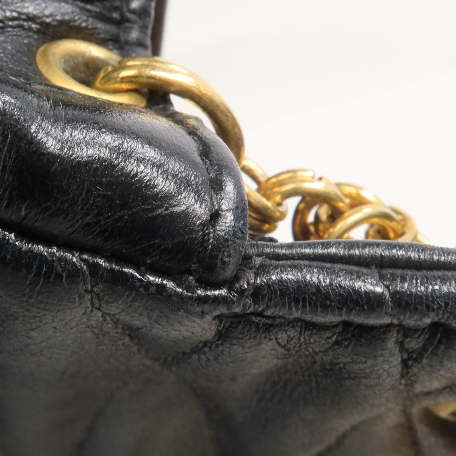 CHANEL 羊皮皮革Chain Shoulder金扣鏈帶肩背袋