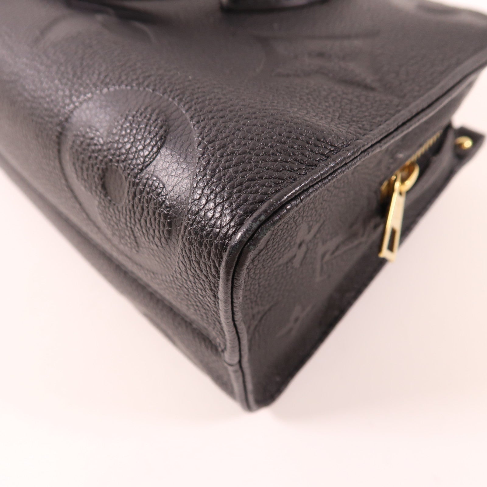 LOUIS VUITTON Monogram Empreinte OnTheGo East West金扣手挽肩背兩用袋黑色