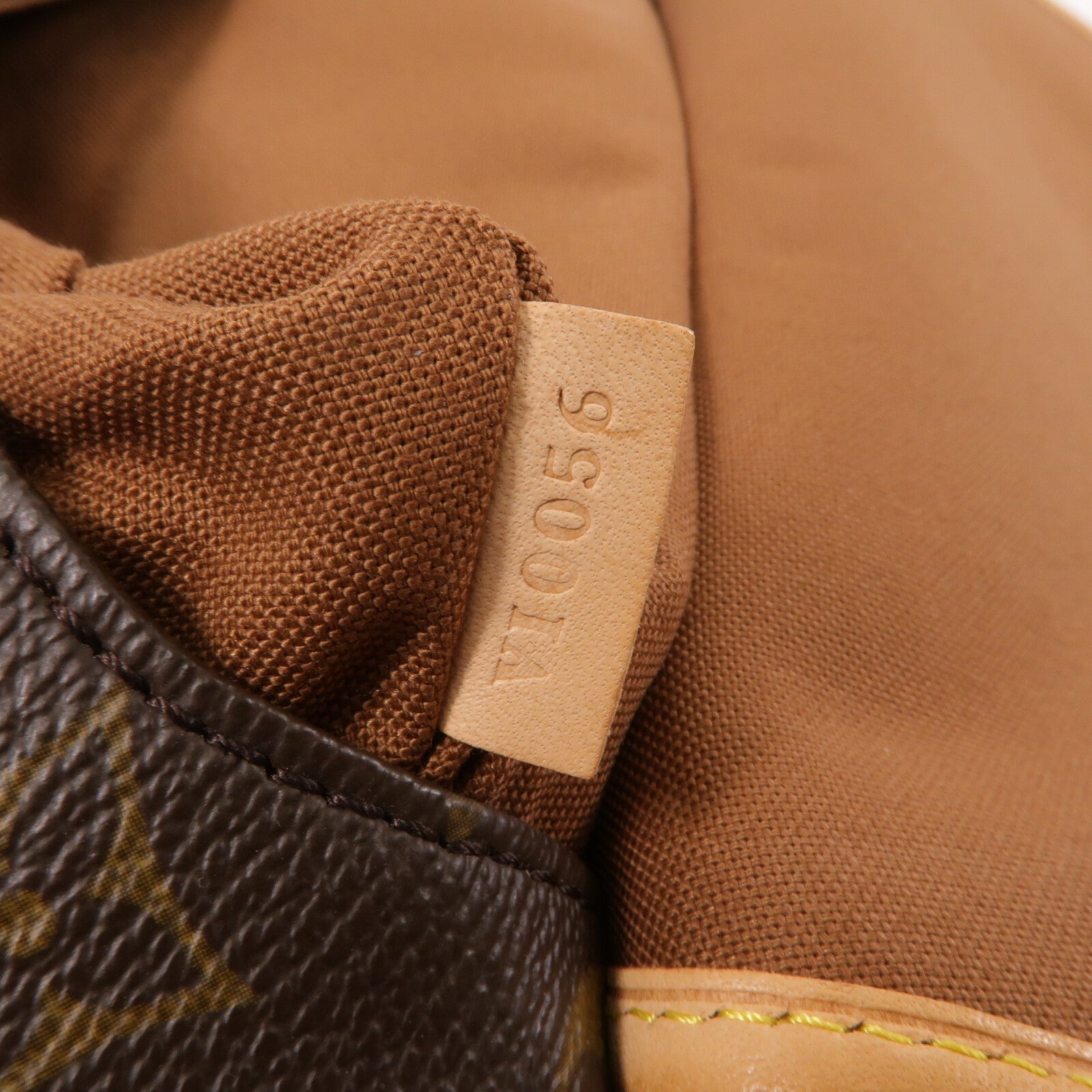 LOUIS VUITTON Monogram Tulum GM肩背袋
