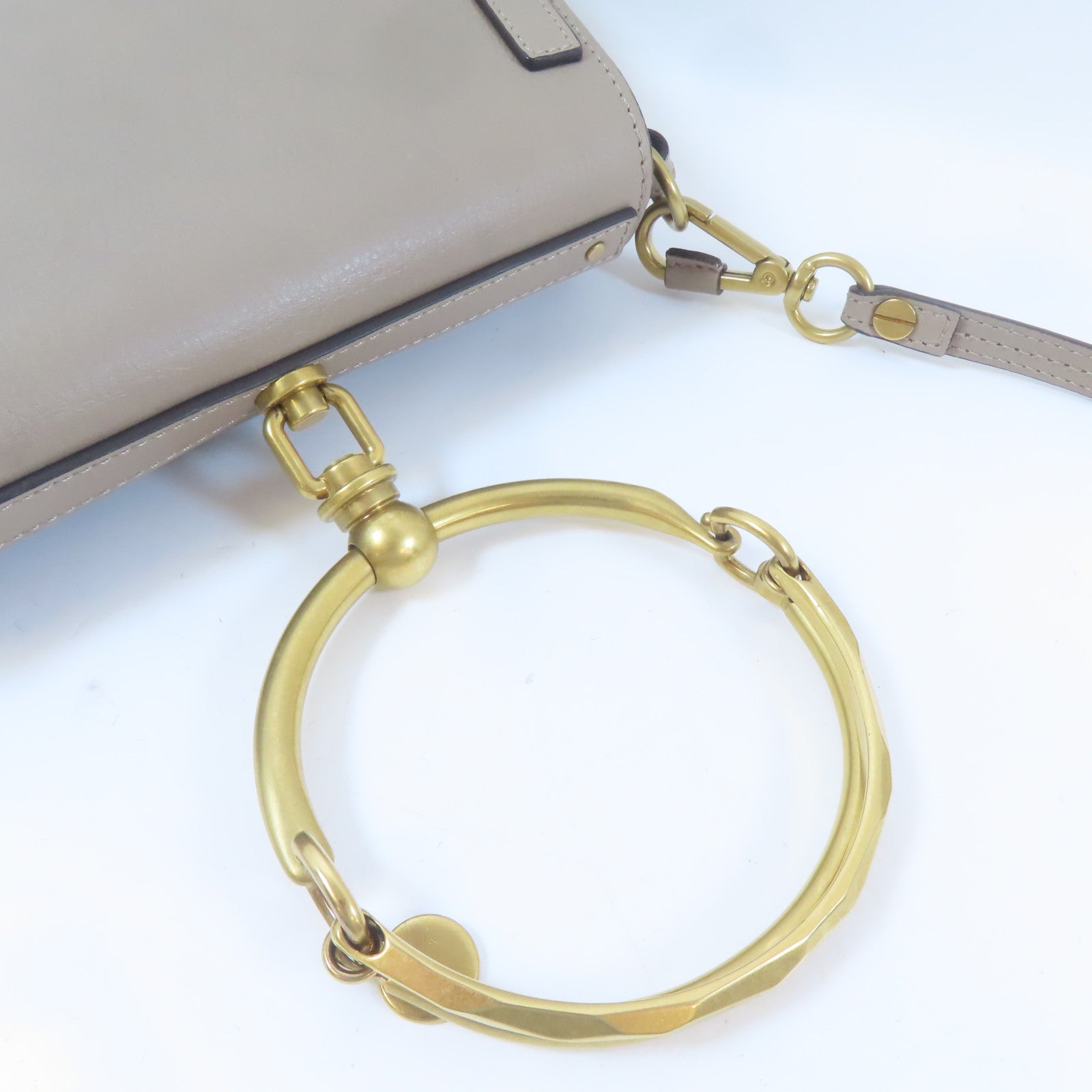 Chloe 皮革Nile Medium金扣手挽肩背兩用袋灰色