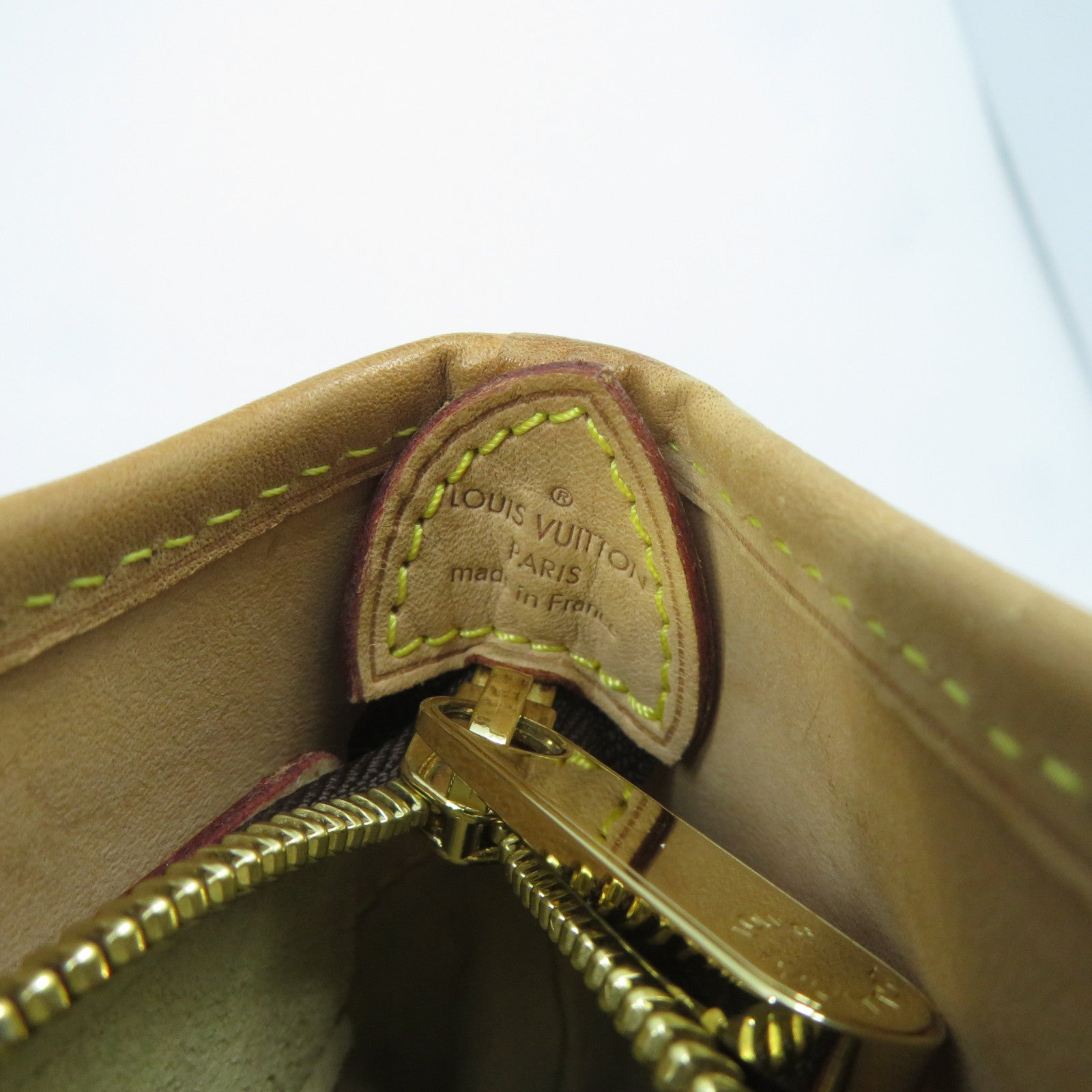 LOUIS VUITTON 【激減優惠】Monogram Boetie MM金扣手挽袋啡色