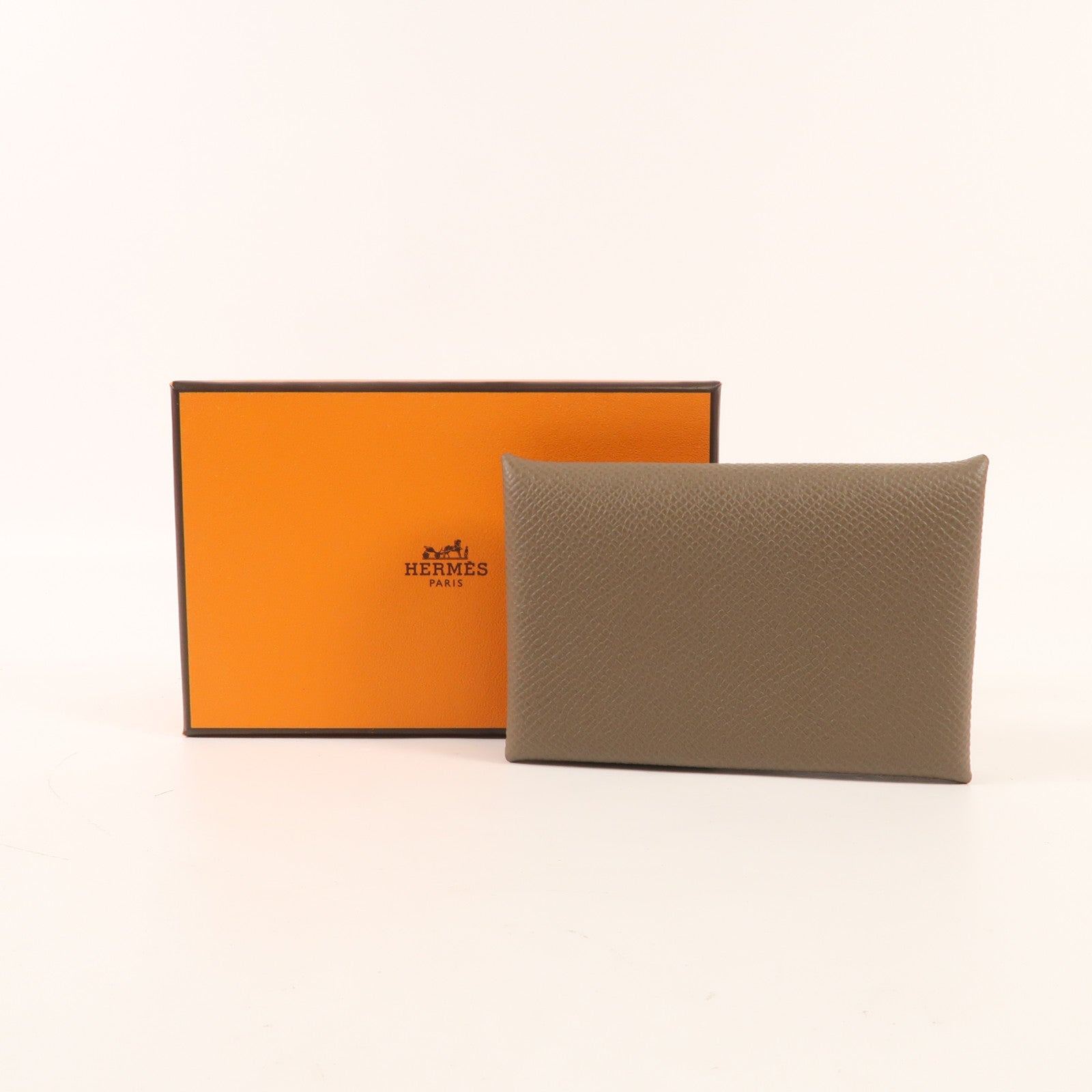 HERMES 【激減優惠】Epsom皮革Calvi Card Case銀扣卡套Etoupe