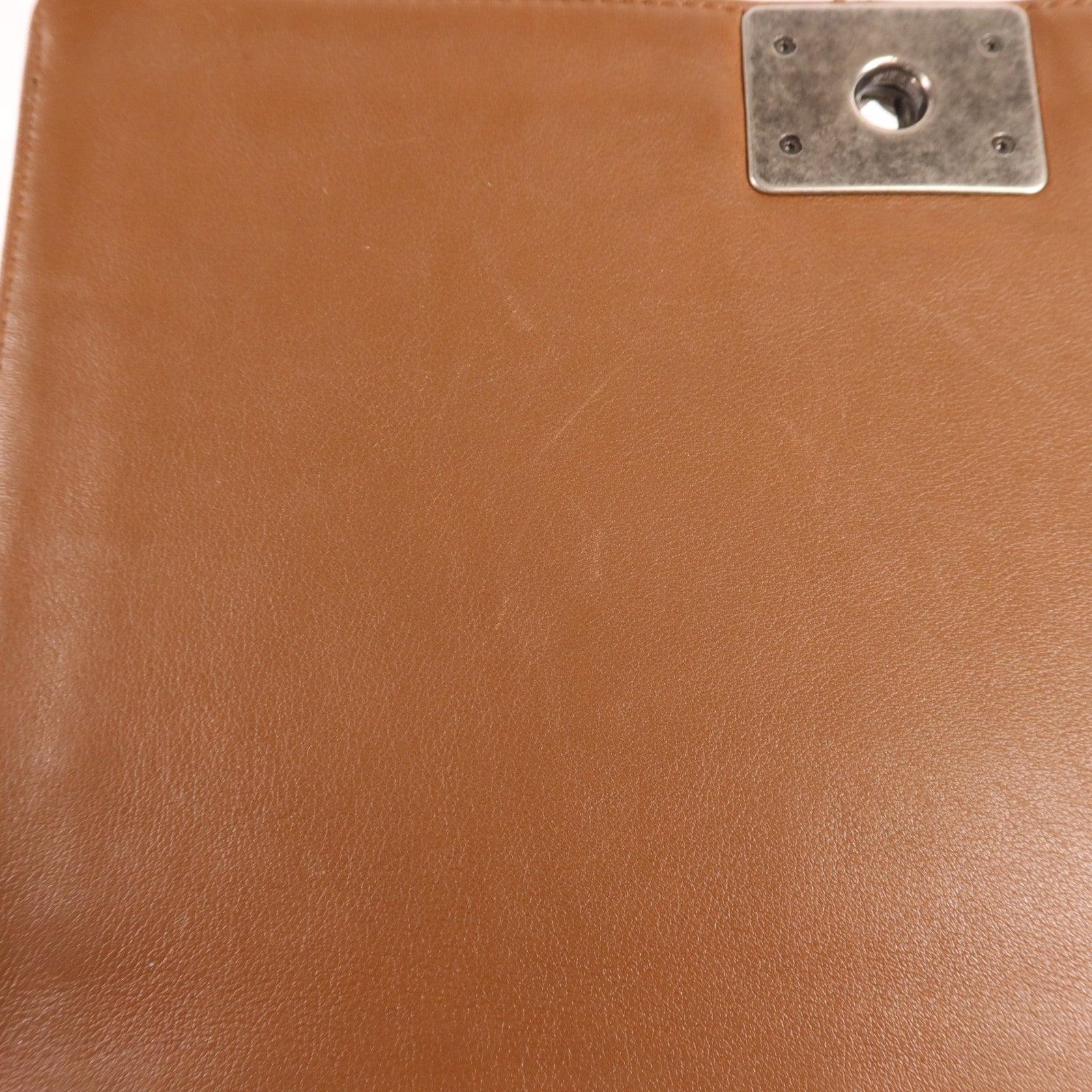 CHANEL 牛皮皮革Seasonal Boy Chanel Large銀扣肩背袋