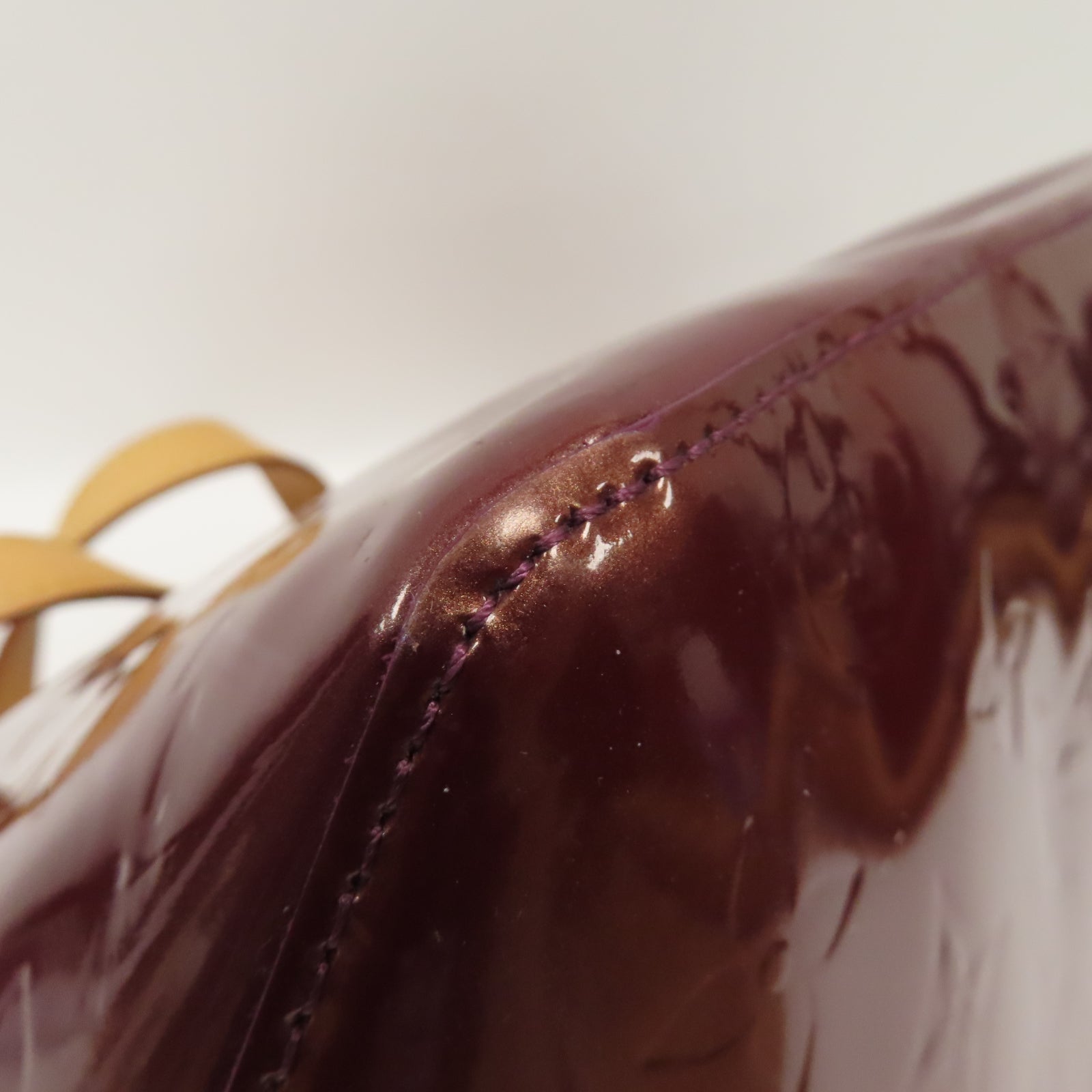 LOUIS VUITTON 【激減優惠】Monogram Vernis Bellevue金扣手挽袋酒紅色