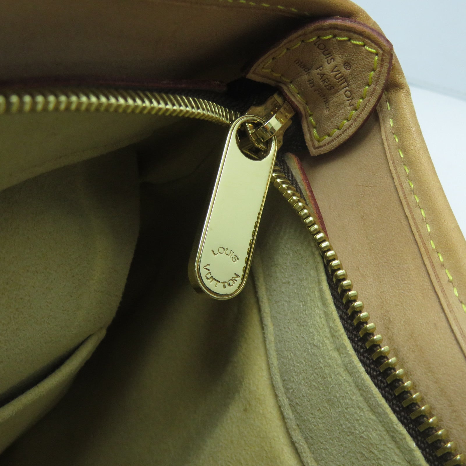 LOUIS VUITTON 【激減優惠】Monogram Boetie MM金扣手挽袋啡色
