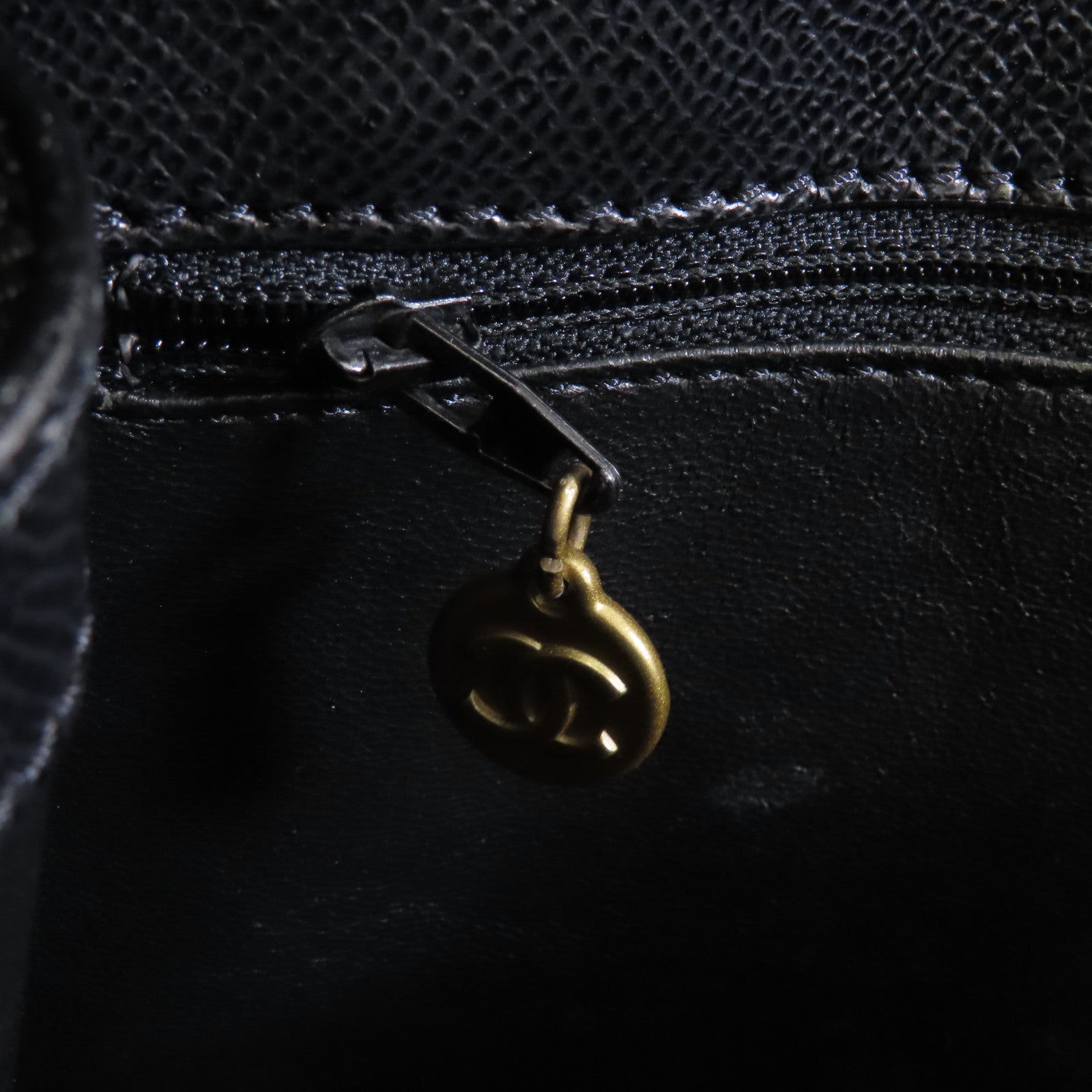 CHANEL 【激減優惠】牛皮皮革Vanity Tote Bag金扣肩背袋黑色