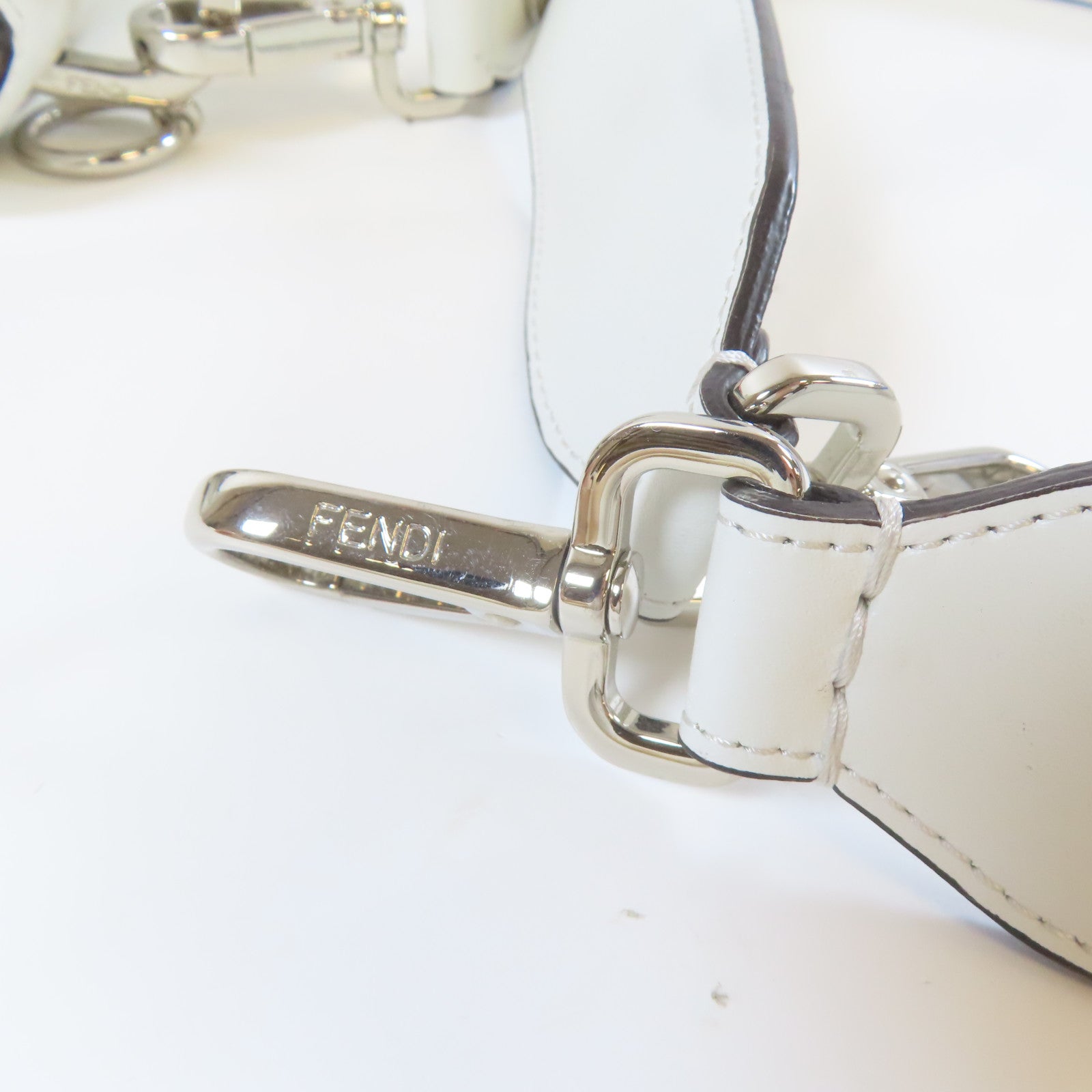 FENDI 牛皮皮革Shoulder Bag金扣/銀扣手挽肩背兩用袋白色/淺藍色