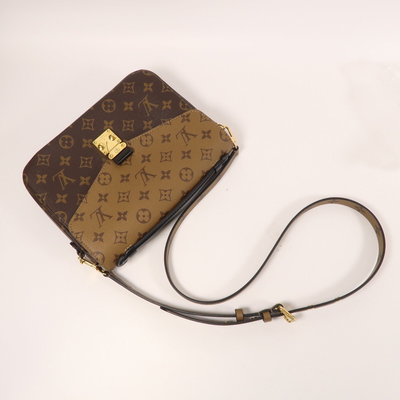 LOUIS VUITTON Monogram Reverse Pochette Metis金扣手挽肩背兩用袋