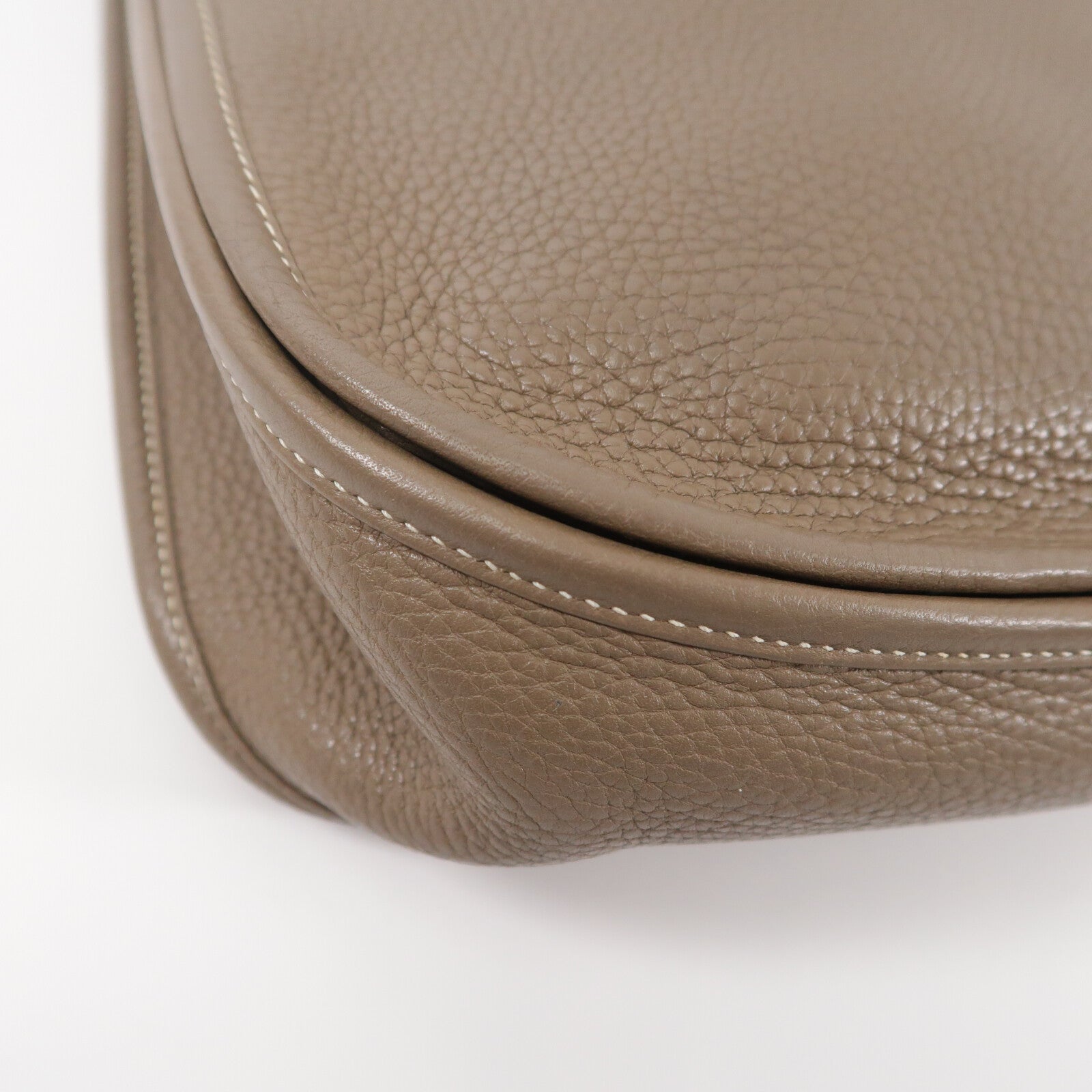 HERMES Clemence皮革Evelyne GM肩背袋Etoupe