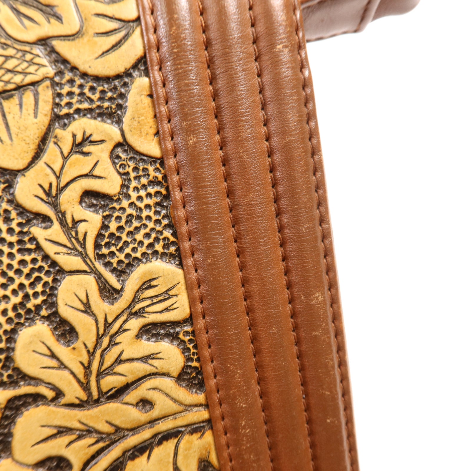 CHANEL 牛皮皮革Seasonal Boy Chanel Large銀扣肩背袋