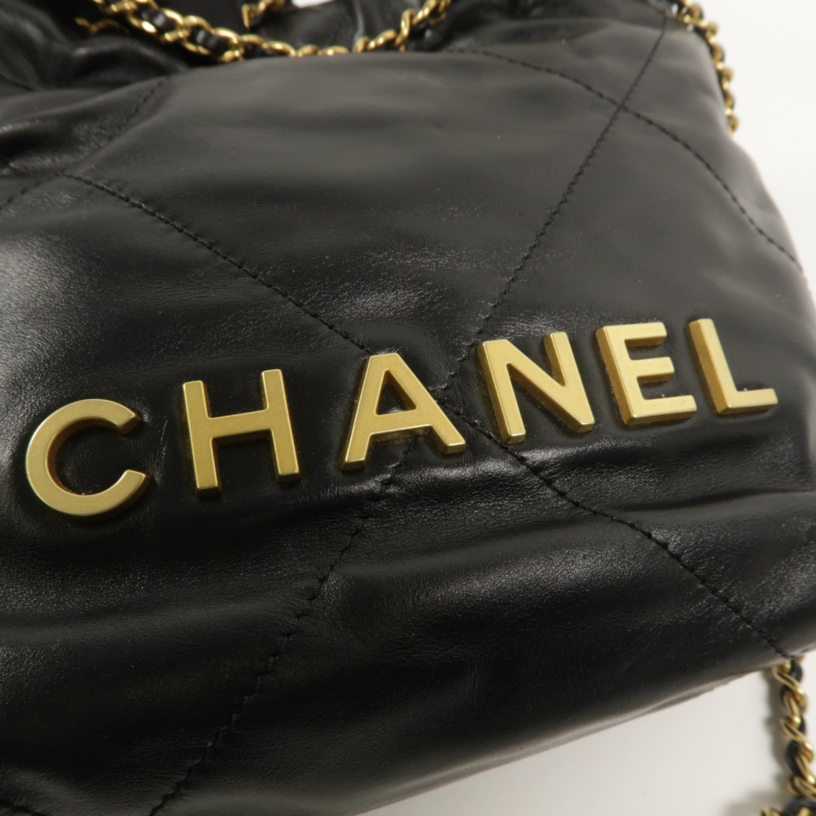 CHANEL 牛皮皮革22 Mini鏈帶肩背袋