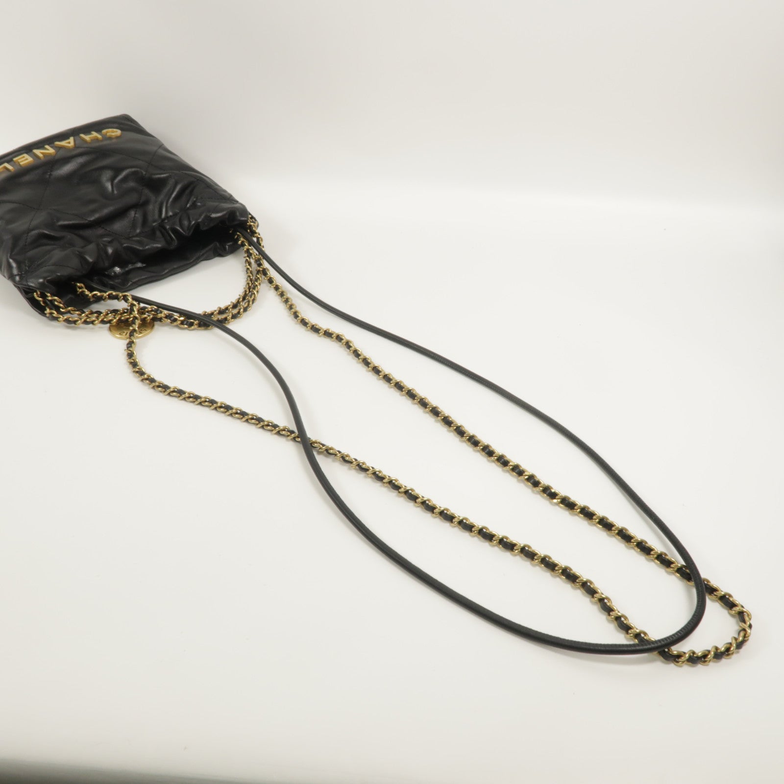 CHANEL 牛皮皮革22 Mini鏈帶肩背袋