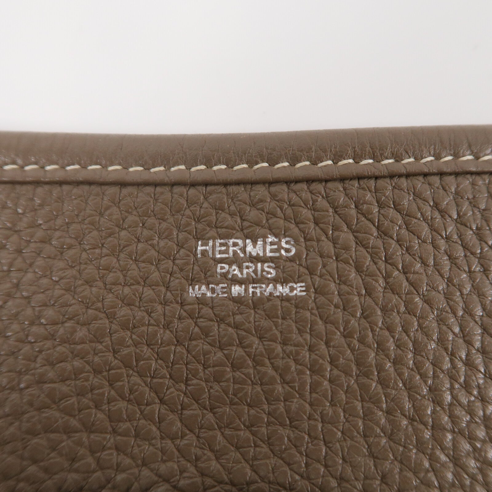 HERMES Clemence皮革Evelyne GM肩背袋Etoupe