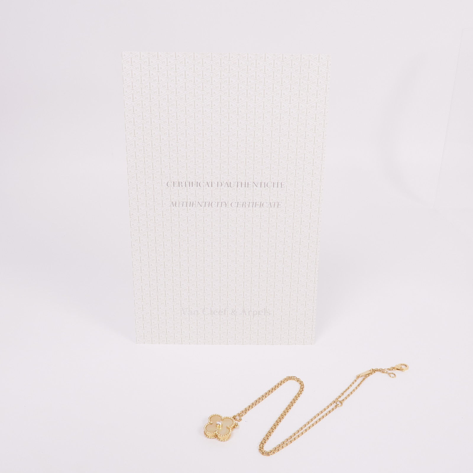 Van Cleef & Arpels 18K黃金Vintage Alhambra Necklace鑽石/珍珠母貝項鍊