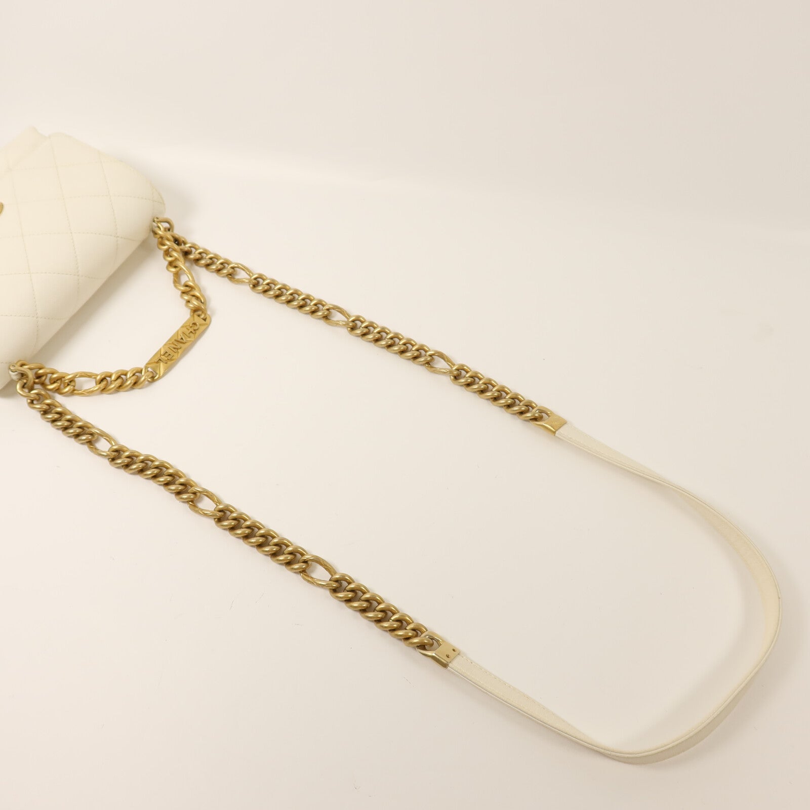 CHANEL 牛皮皮革Chain Shoulder金扣鏈帶手挽肩背兩用袋