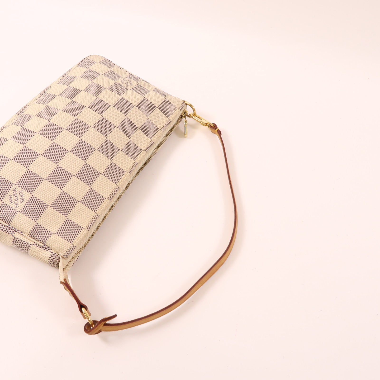 LOUIS VUITTON Damier Azur Pochette Accessoires Bag金扣肩背袋白色