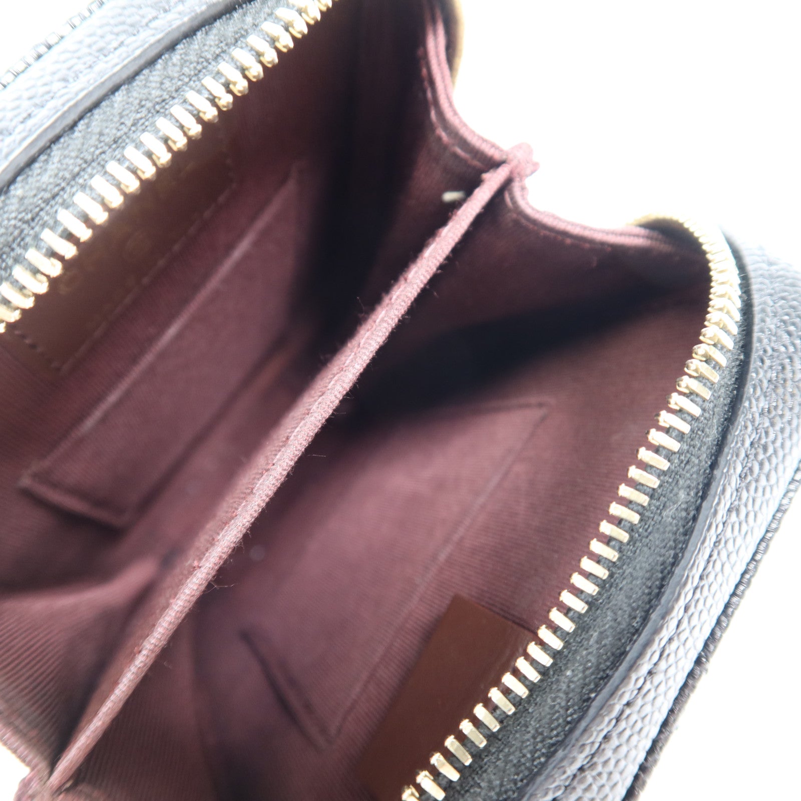 CHANEL 牛皮皮革Phone Bag金扣鏈帶肩背袋