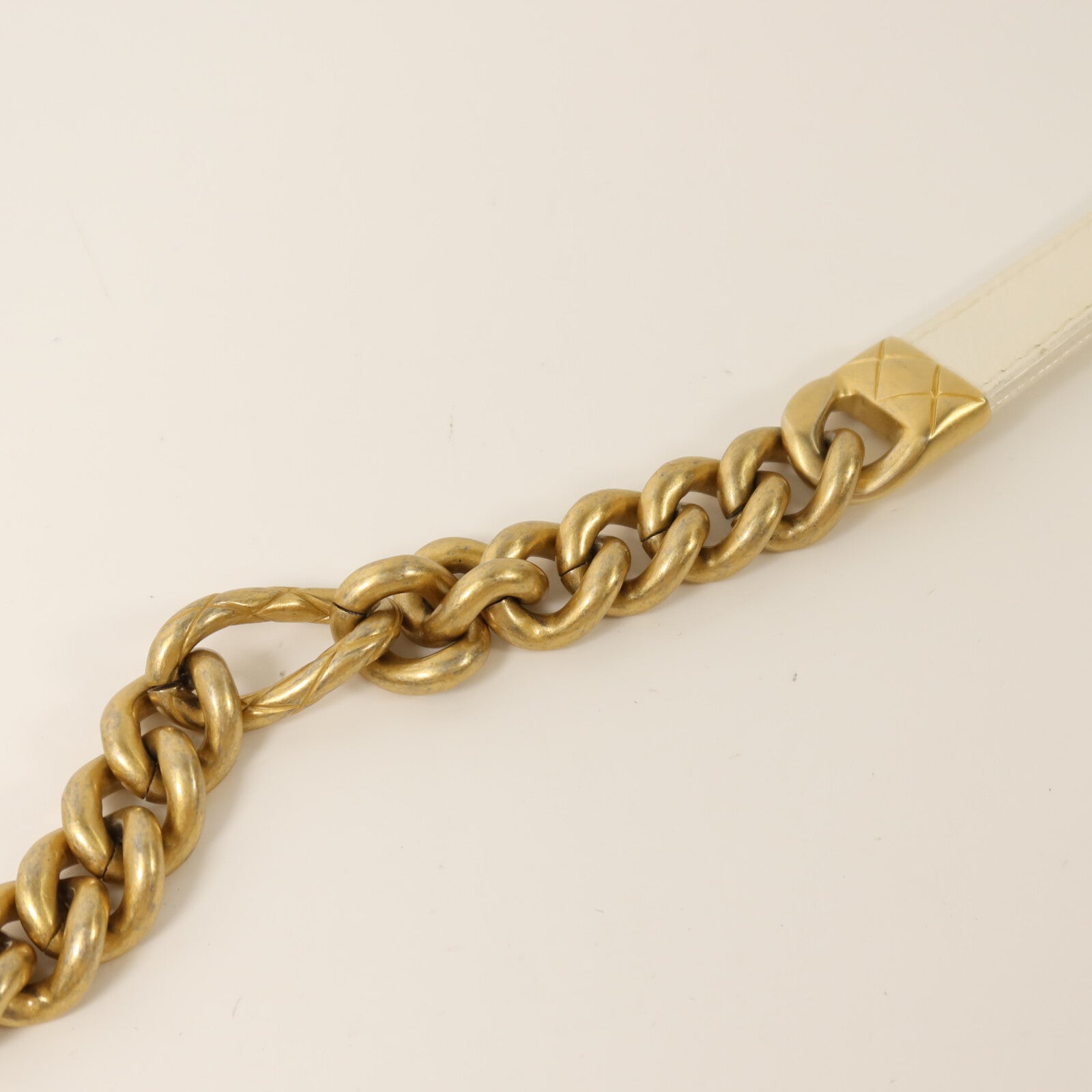 CHANEL 牛皮皮革Chain Shoulder金扣鏈帶手挽肩背兩用袋
