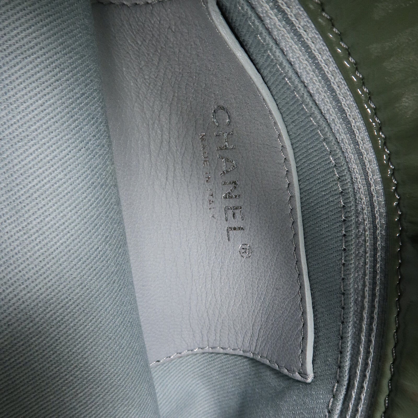 CHANEL 漆皮皮革Chain Shoulder Bag鏈帶肩背袋