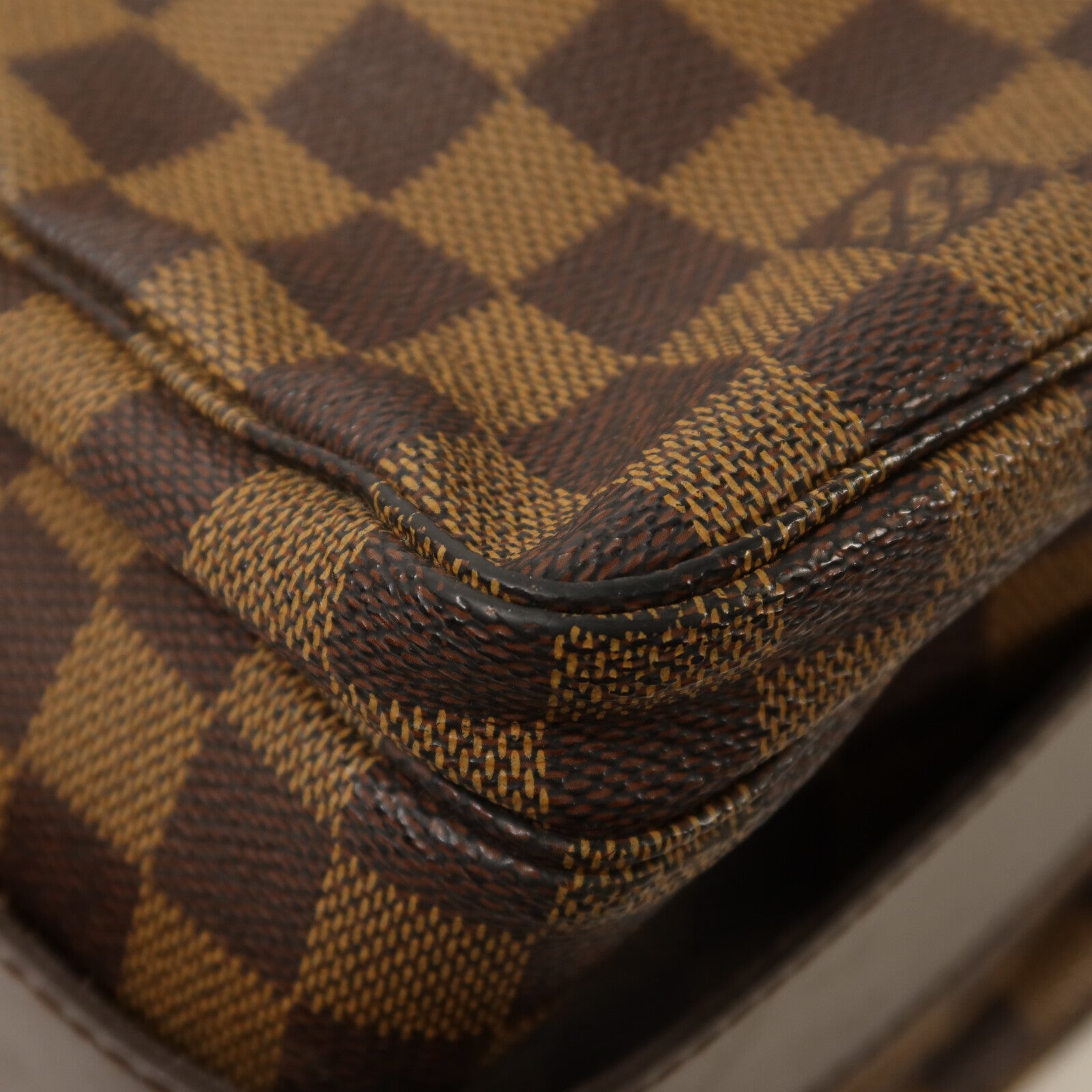 LOUIS VUITTON Damier Naviglio金扣肩背袋