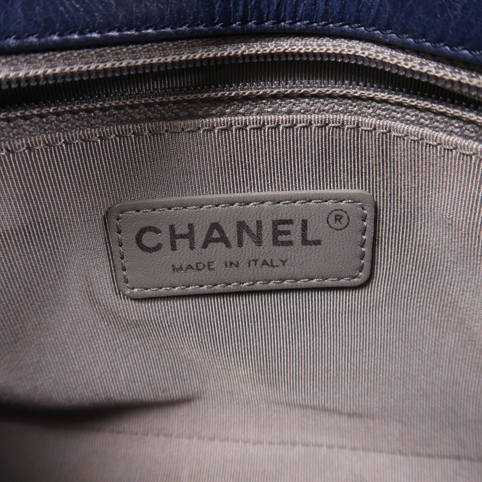 CHANEL 牛皮皮革Chain Shoulder銀扣鏈帶肩背袋