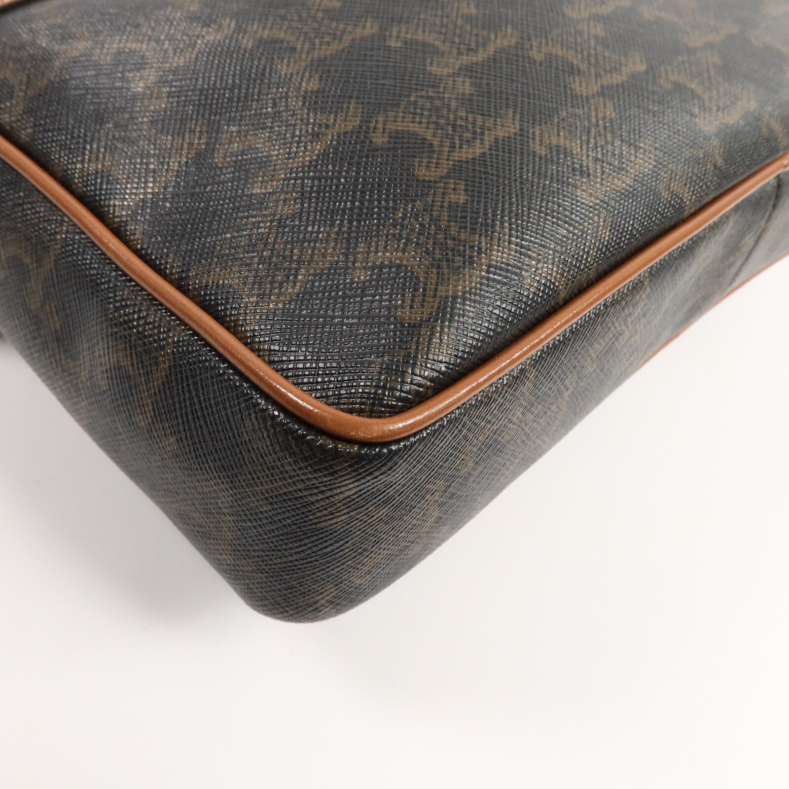 CELINE Triomphe Canvas Patapans Medium鏈帶肩背袋