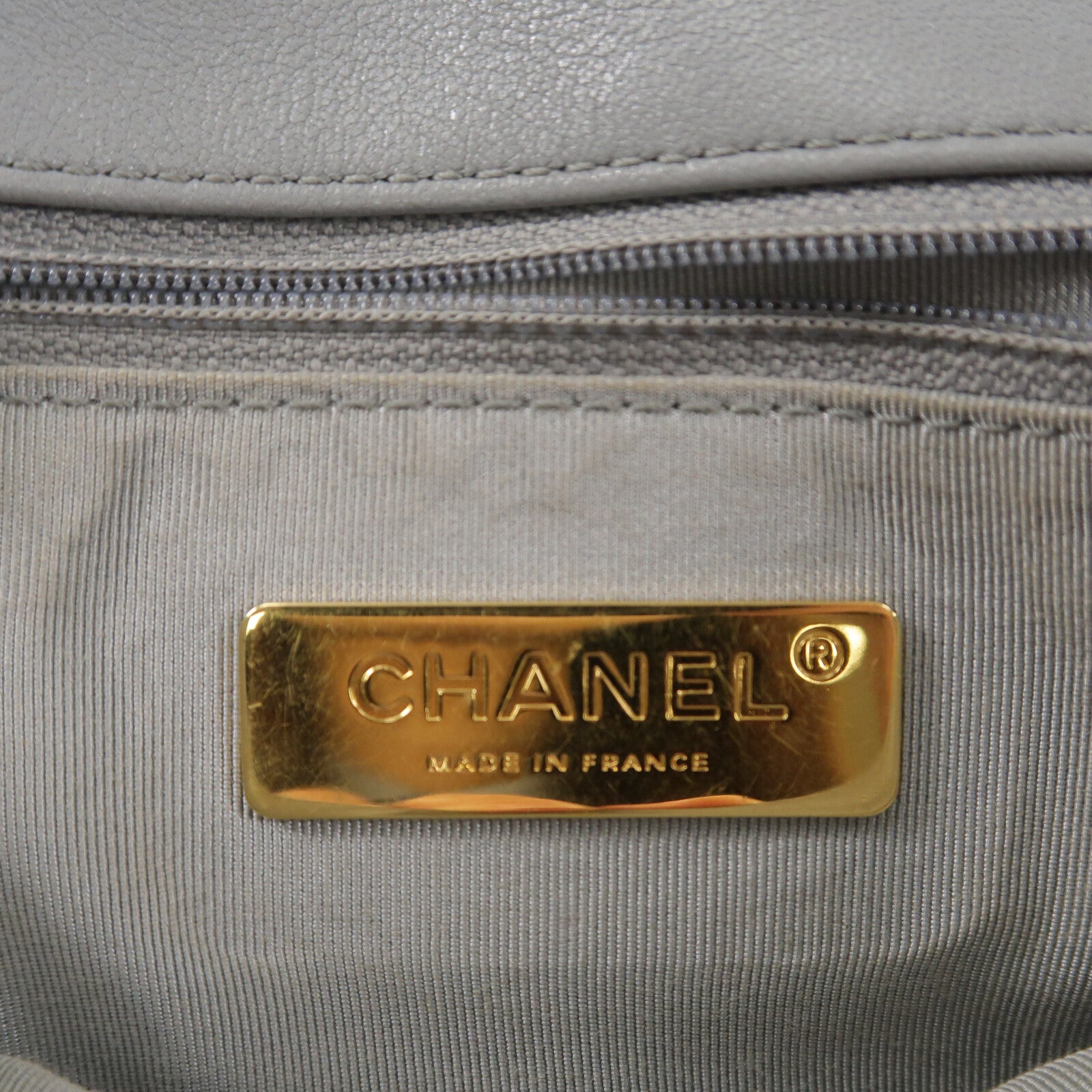CHANEL 羊皮皮革Chanel 19 Small鏈帶肩背袋