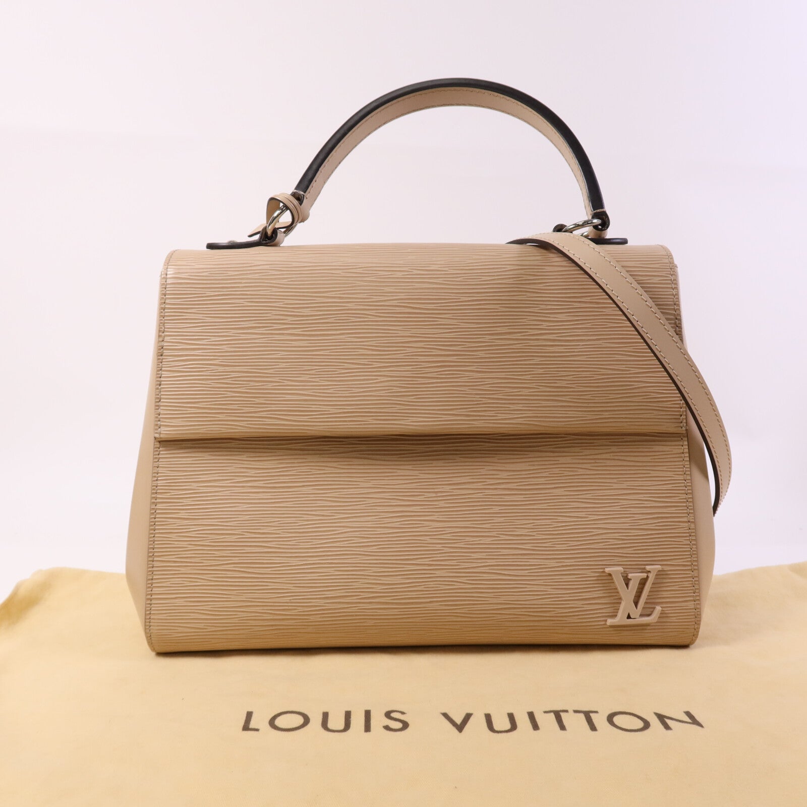 LOUIS VUITTON Epi Cluny MM銀扣手挽肩背兩用袋