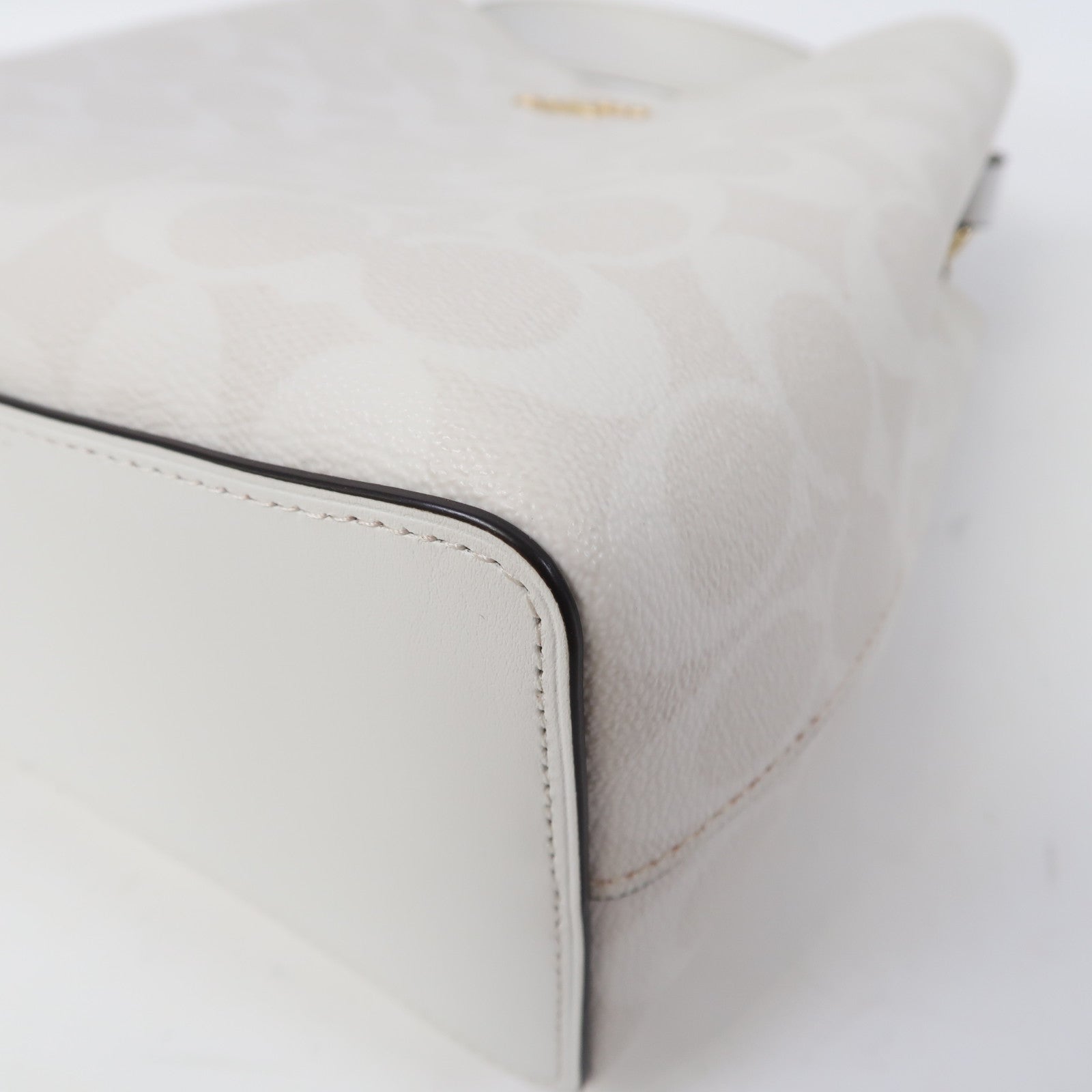 COACH 牛皮皮革2 Way Shoulder金扣手挽肩背兩用袋白色