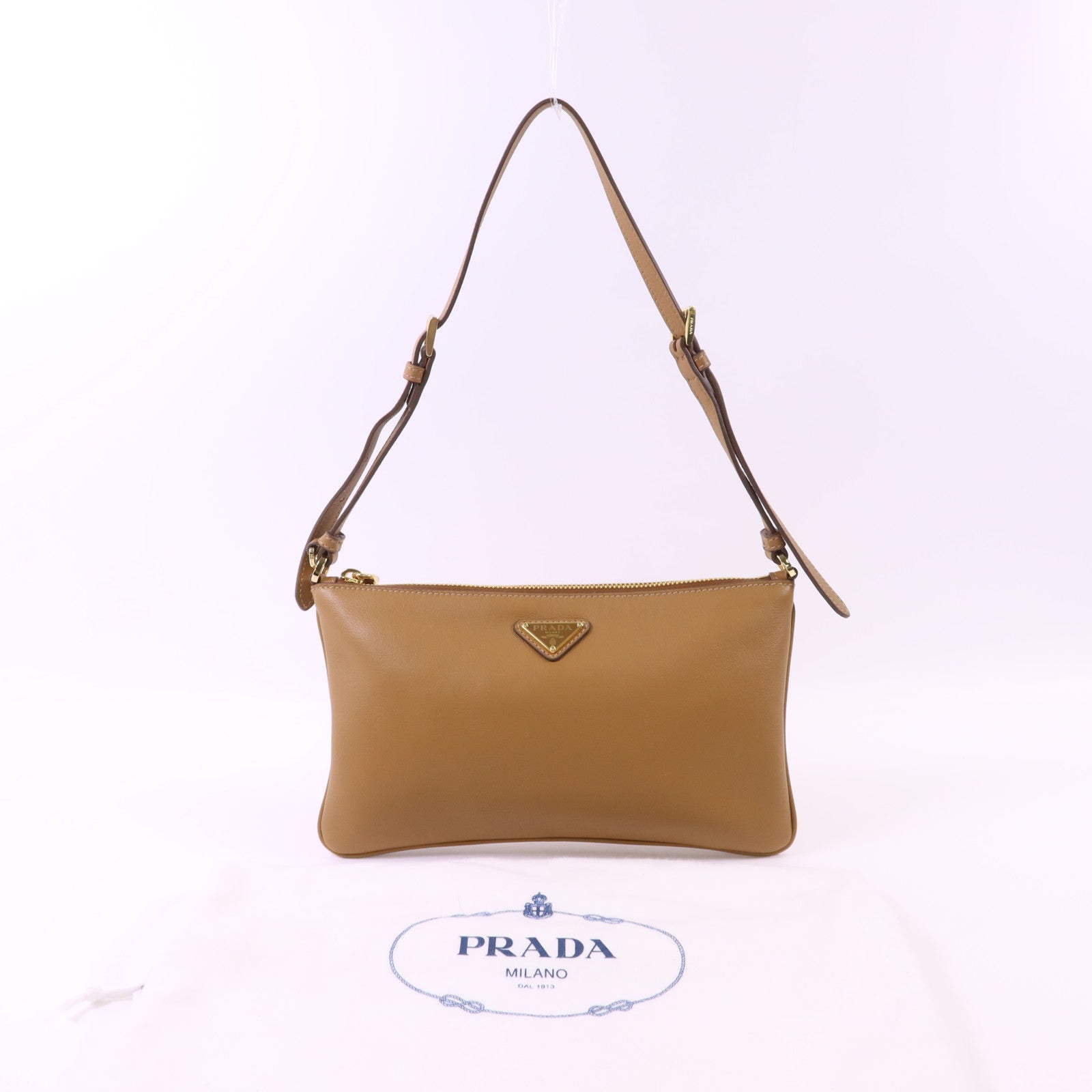 PRADA 牛皮皮革Shoulder Pouch金扣肩背袋