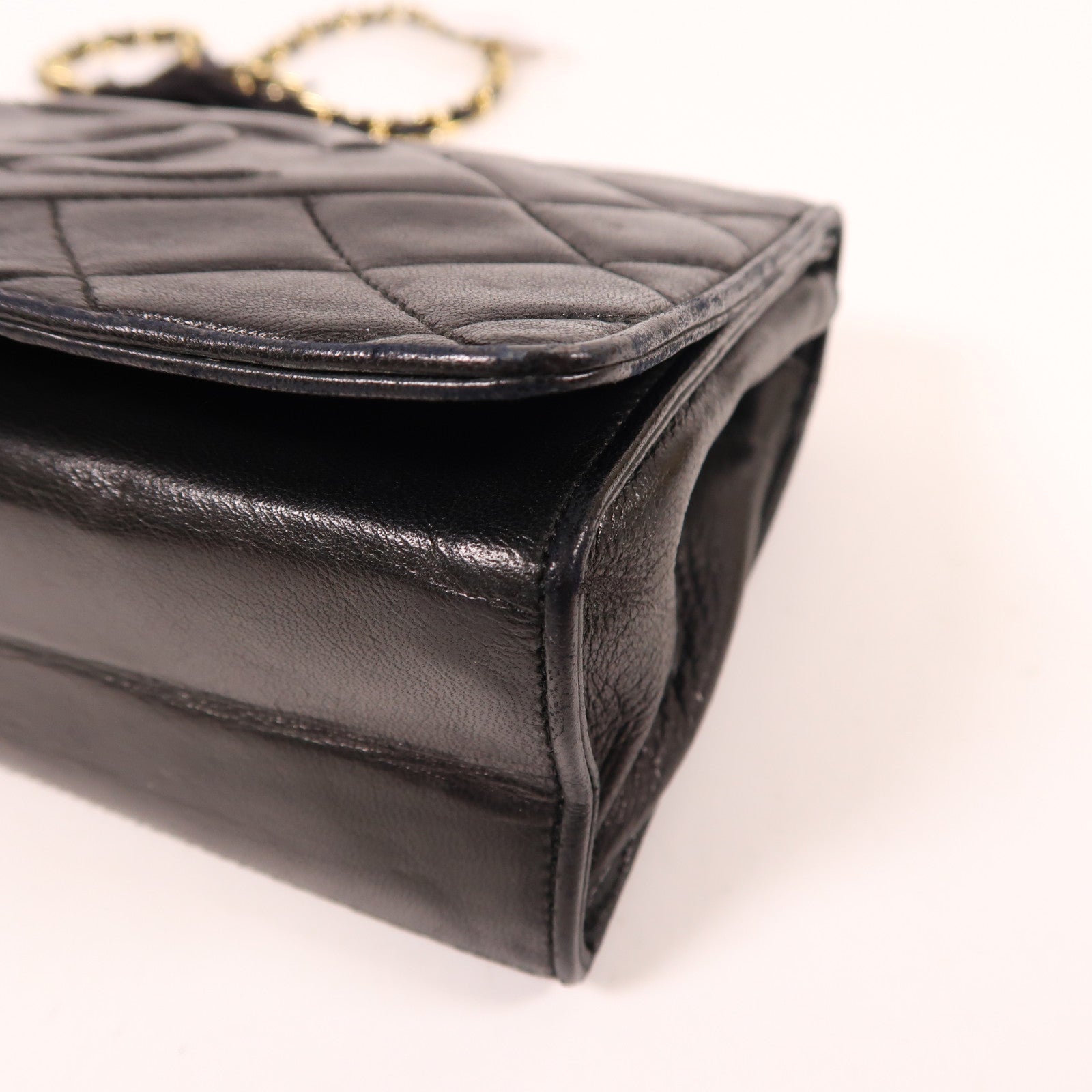 CHANEL 羊皮皮革Vintage Bag金扣鏈帶肩背袋