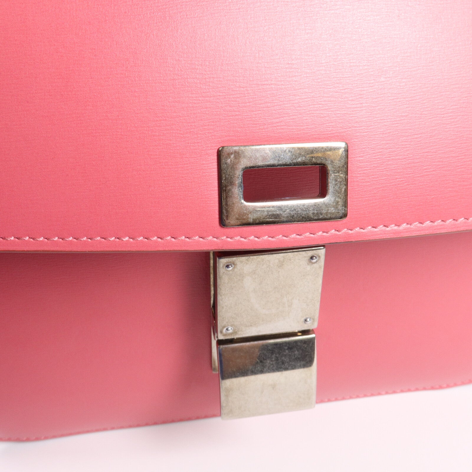 CELINE 牛皮皮革Classic Box Medium肩背袋