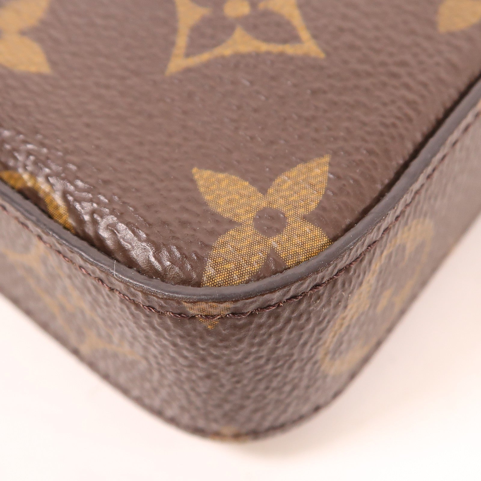 LOUIS VUITTON Monogram Pochette Felicie金扣鏈帶肩背袋