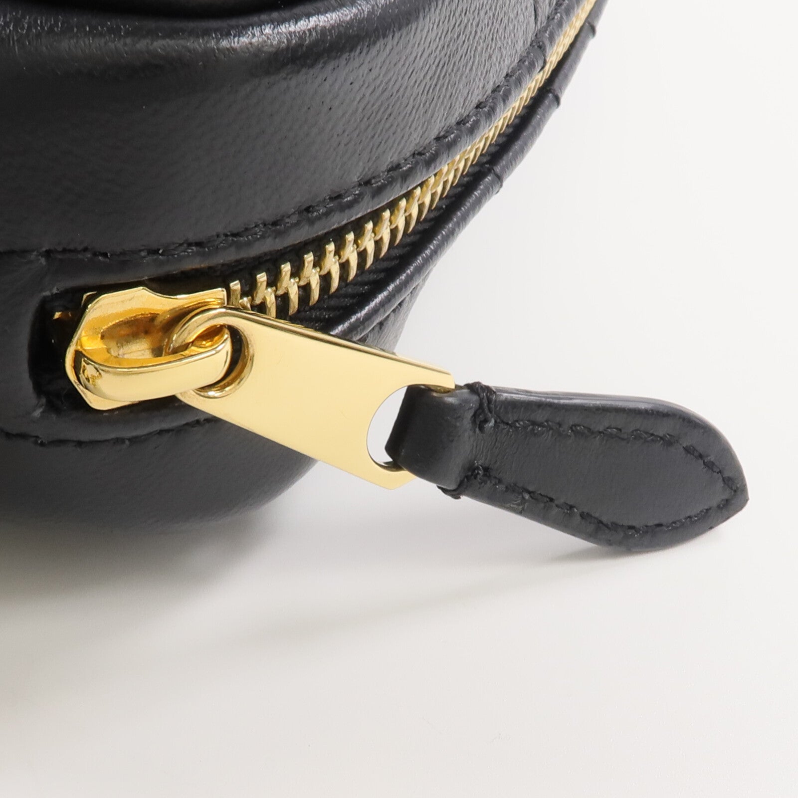 BURBERRY 牛皮皮革Lola金扣肩背袋