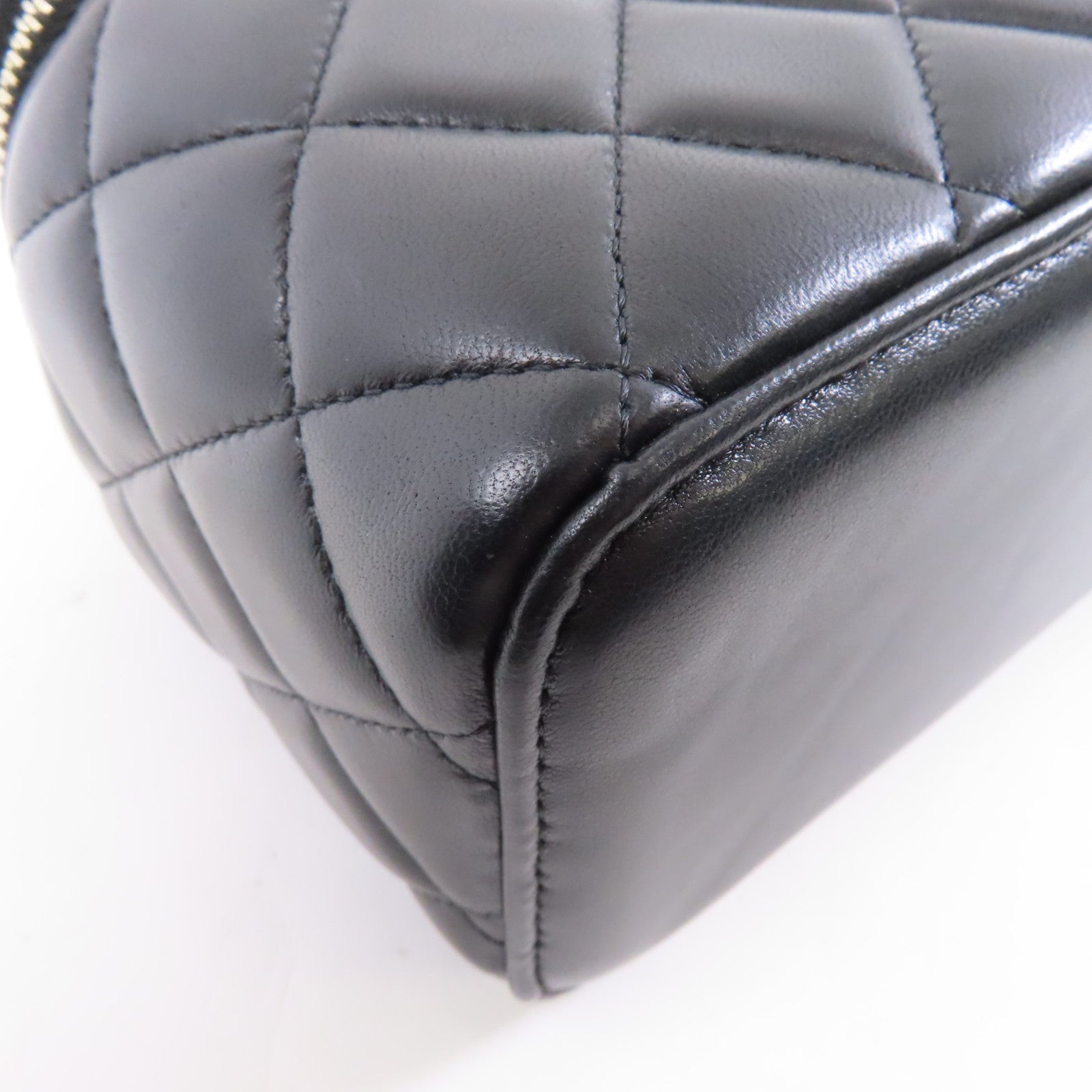 CHANEL 菱格羊皮皮革Vanity Case金扣鏈帶肩背袋黑色