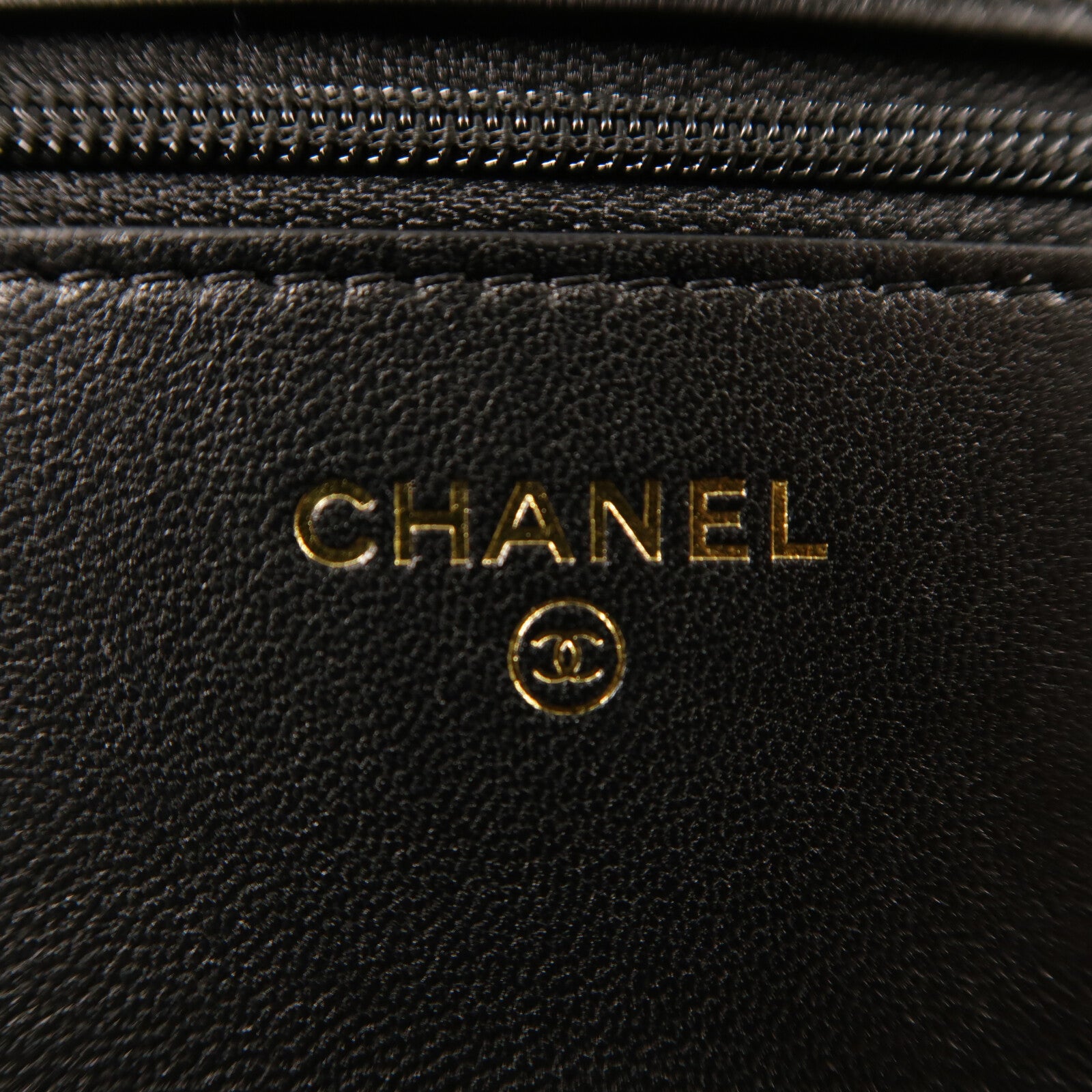 CHANEL 羊皮皮革Matelasse19 Wallet On Chain鏈帶手挽肩背兩用袋