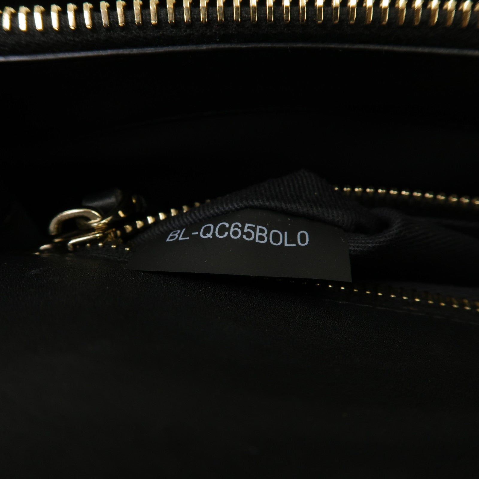 Valentino 【激減優惠】牛皮皮革2 Way Shoulder銀扣手挽肩背兩用袋黑色