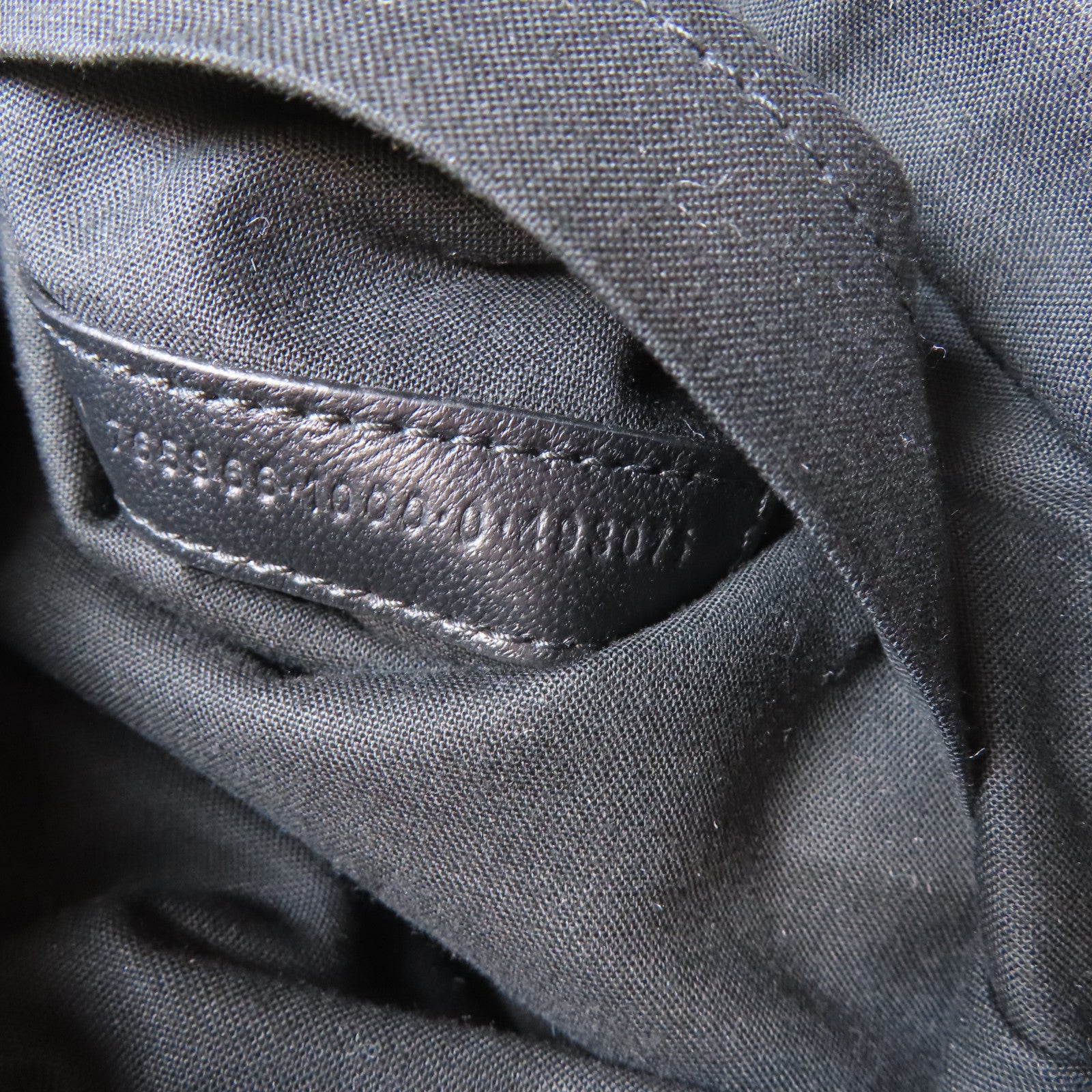 BALENCIAGA 牛皮皮革Monaco金扣鏈帶肩背袋黑色