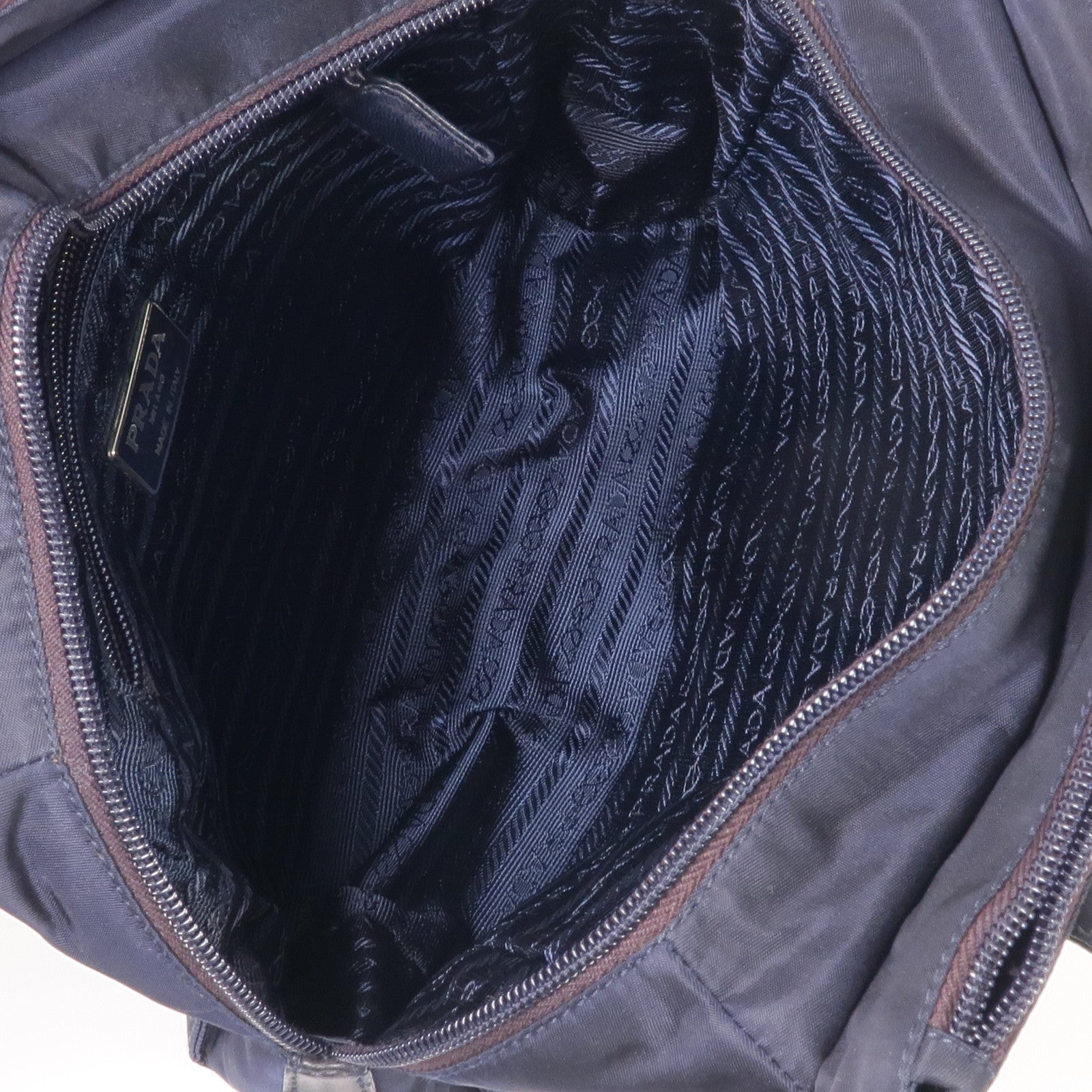 PRADA 尼龍Shoulder Bag銀扣肩背袋