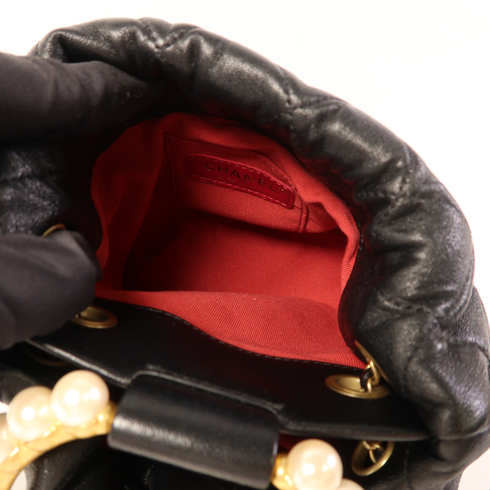 CHANEL 羊皮皮革Bucket Bag With Pearl Handle金扣手挽肩背兩用袋