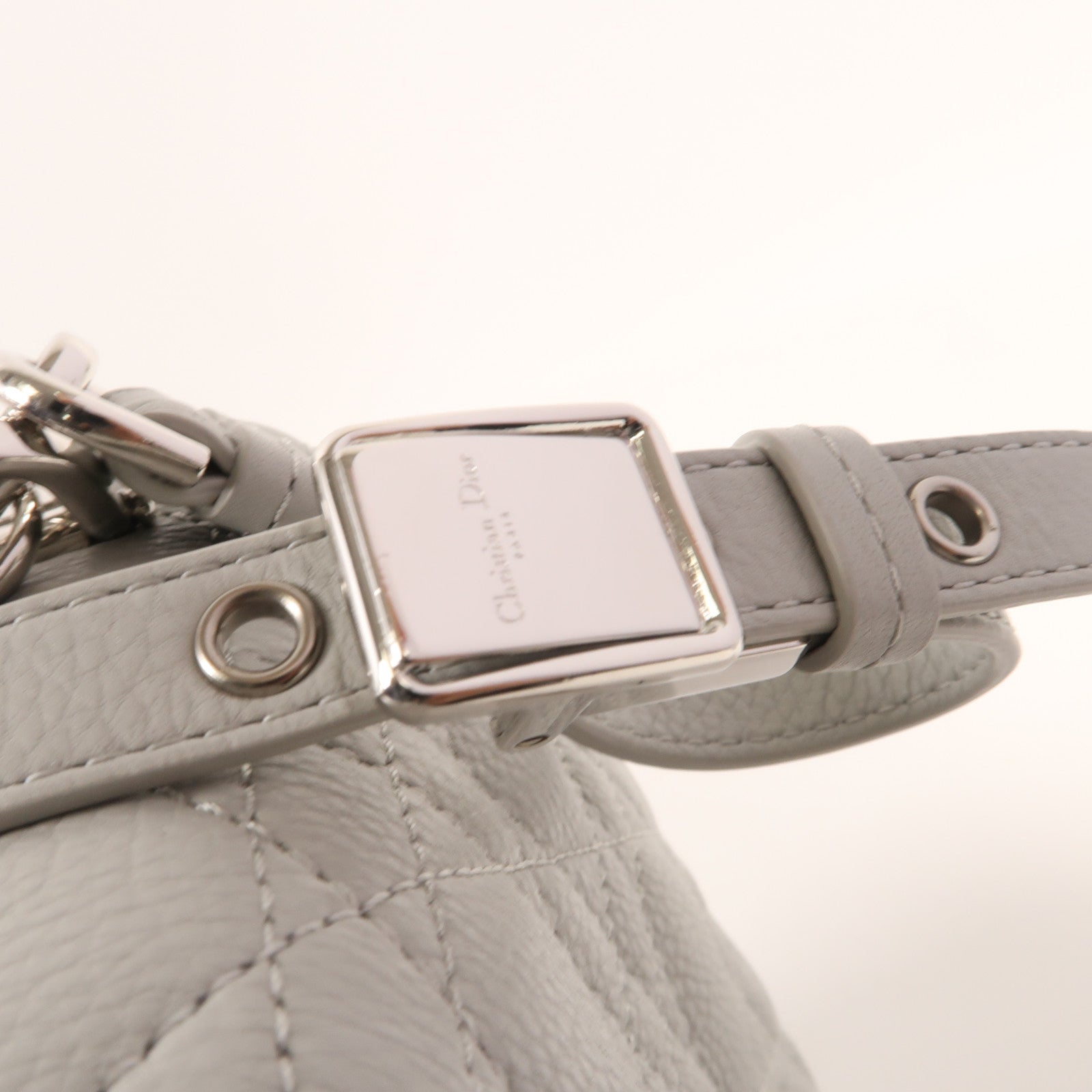 Dior 牛皮皮革Caro Medium銀扣肩,背袋