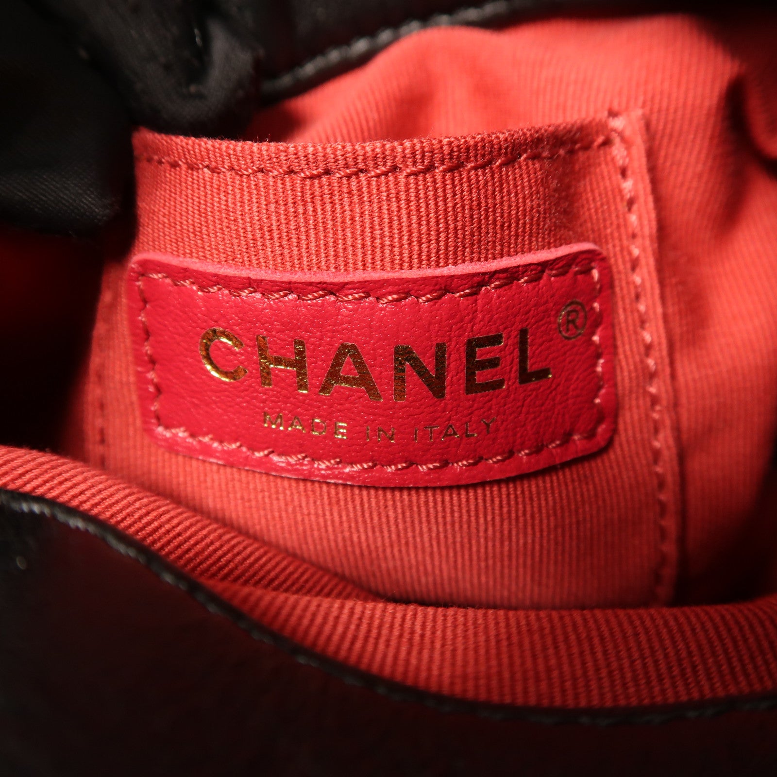 CHANEL 羊皮皮革Bucket Bag With Pearl Handle金扣手挽肩背兩用袋