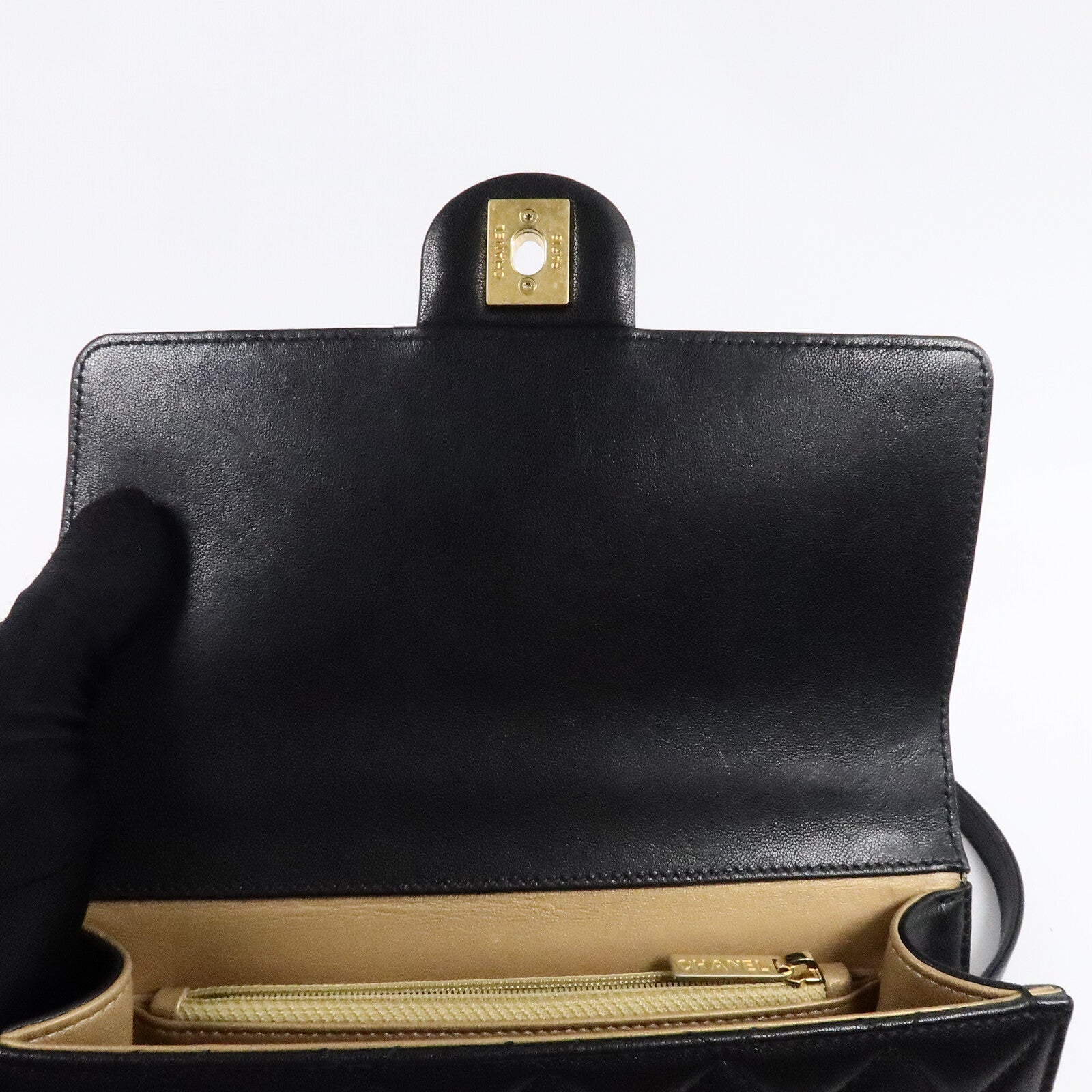 CHANEL 牛皮皮革Pearl Flap Bag鏈帶肩背袋